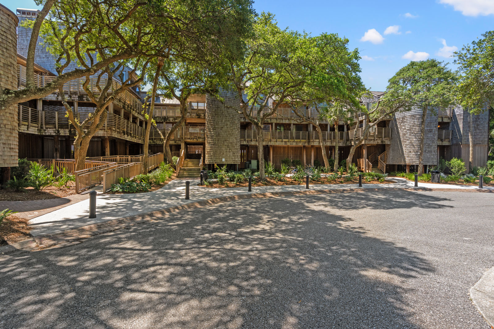 4305 Sea Forest Dr
