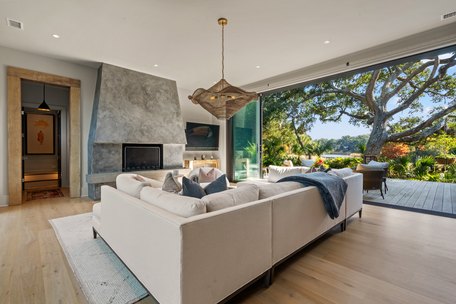 435 Fountain Grass Ln