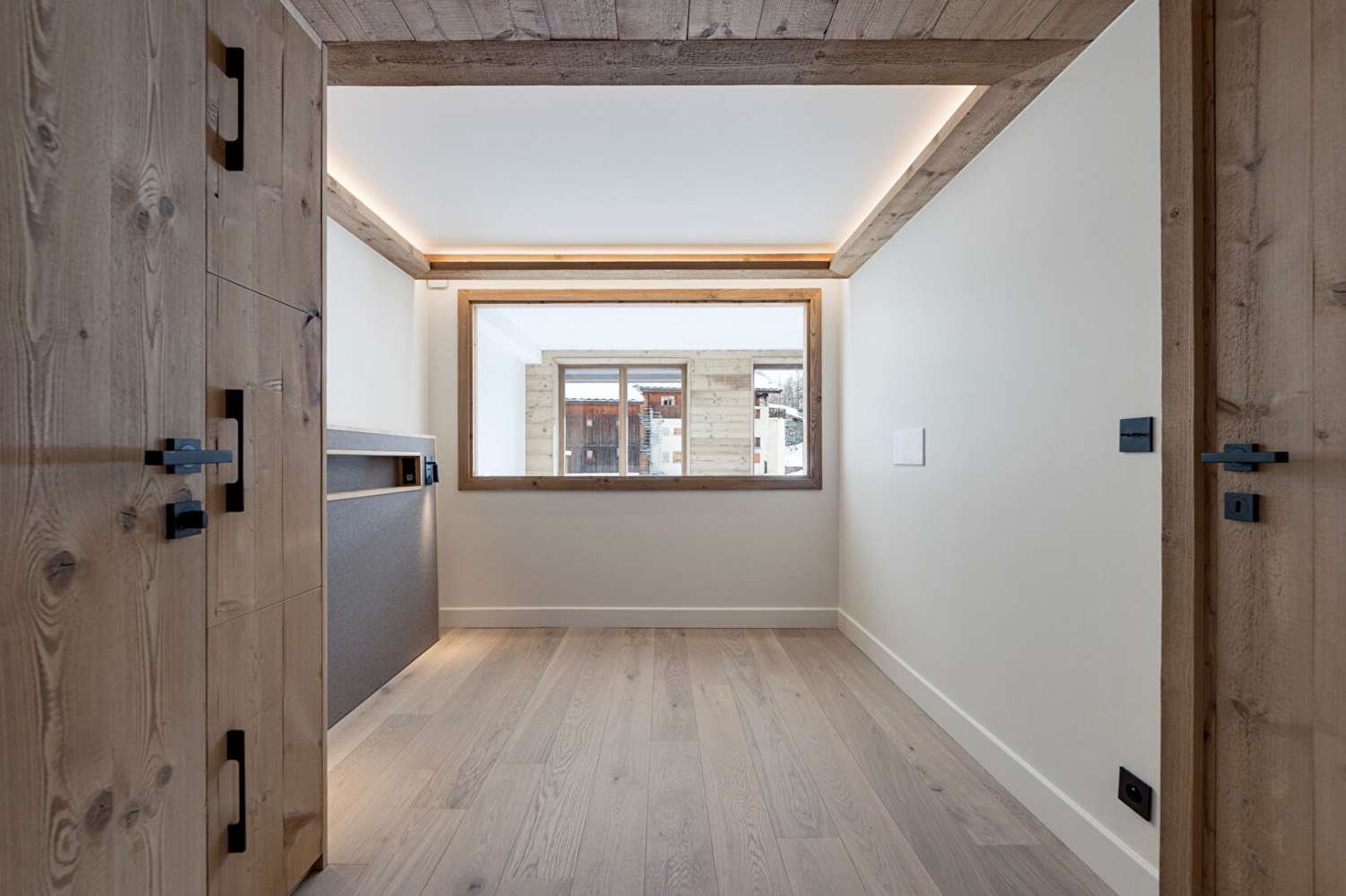 3-Bed Corner Duplex L’Ecrin Residence 10