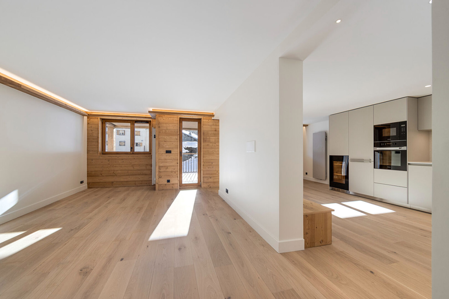 2-Bed Mountain Corner Apartment - L’Écrin Residence 9