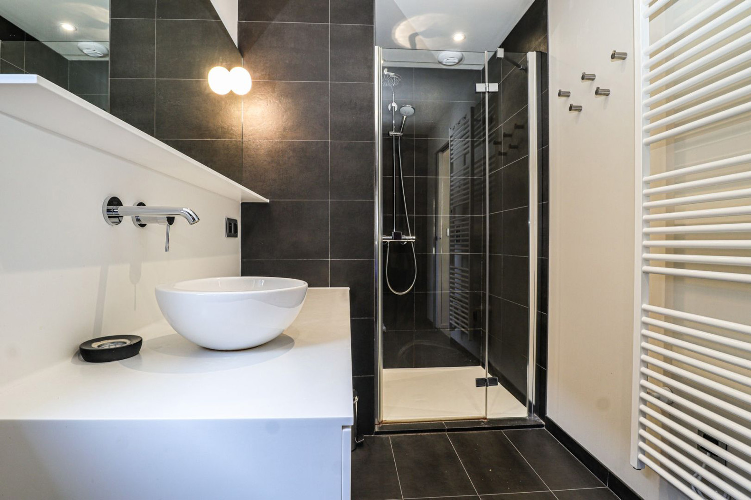 Recently renovated 8 room chalet in Avoriaz 12