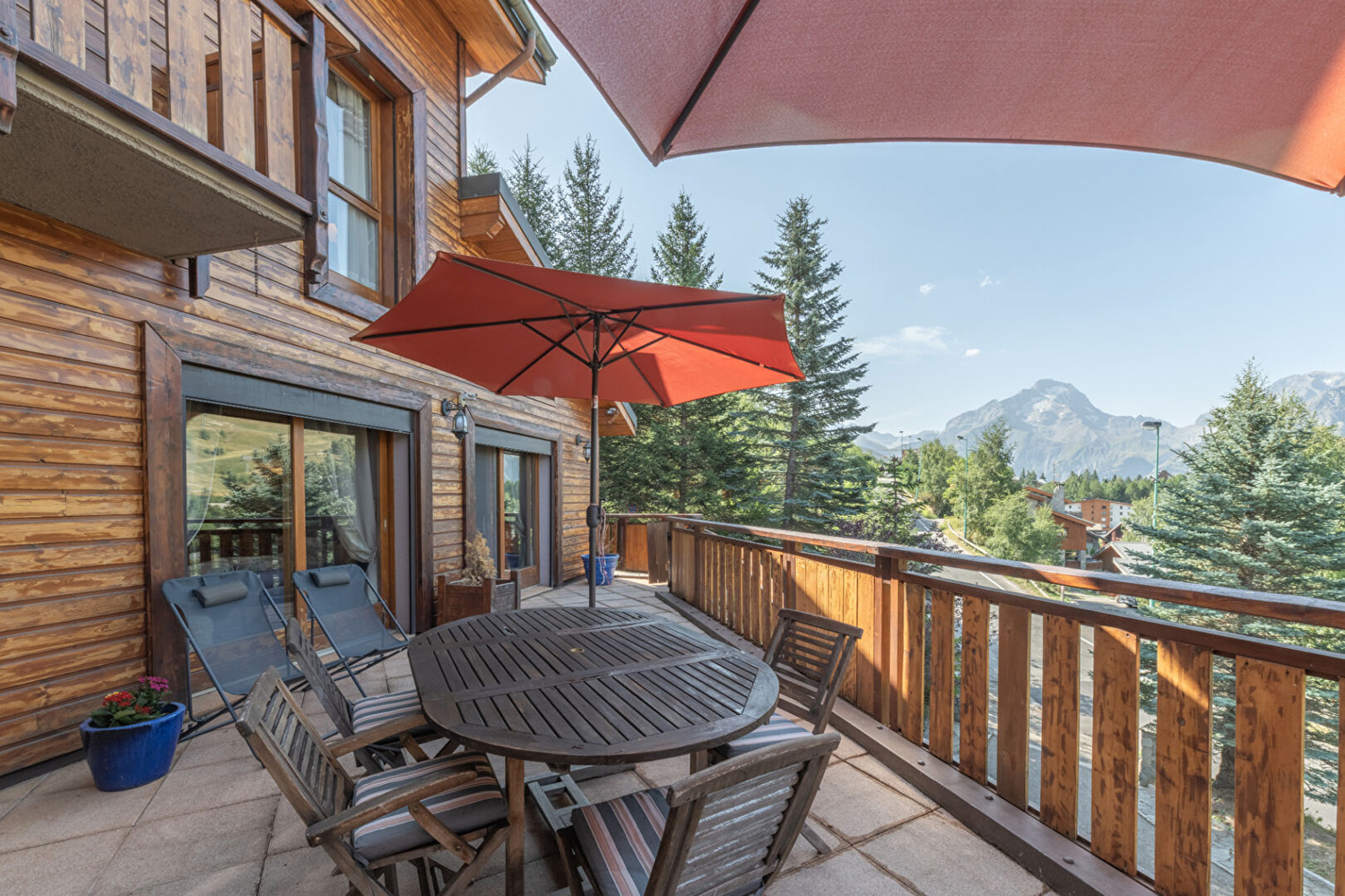 5 Bed chalet with view of La Muzelle 6
