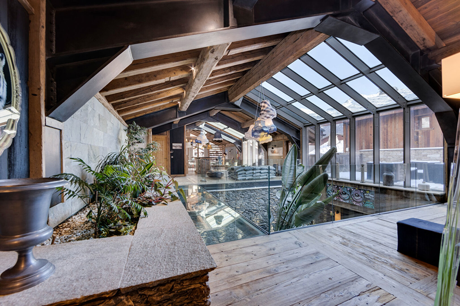 7 Bed Chalet in Val-d'Isere 10