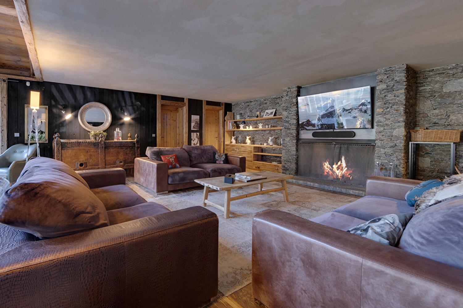 7 Bed Chalet in Val-d'Isere 6