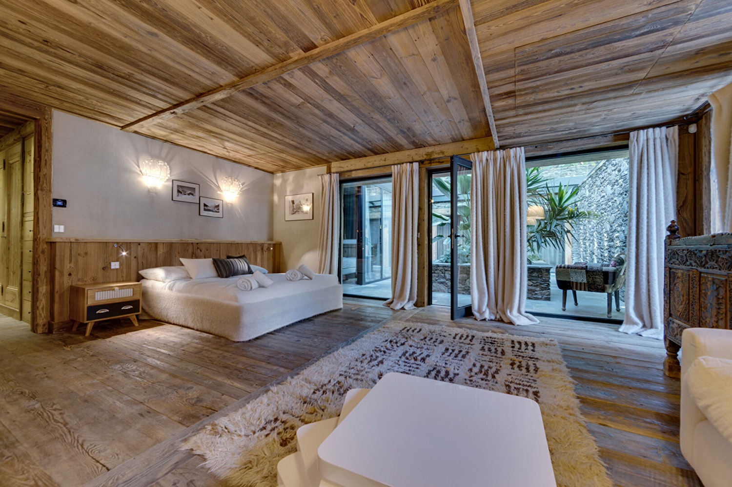 7 Bed Chalet in Val-d'Isere 3