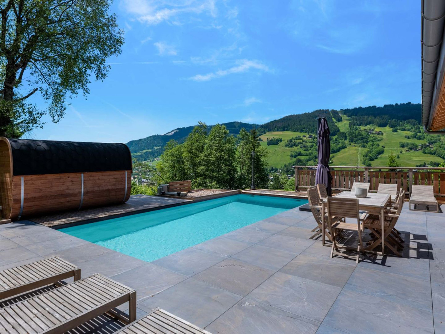 5 Bed Chalet in Megeve 2