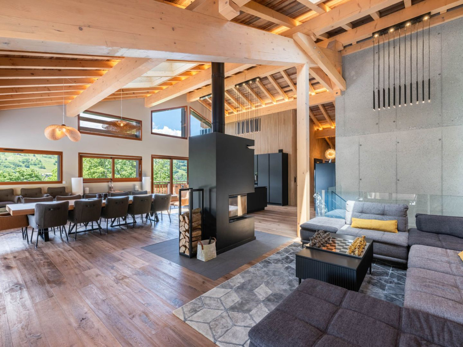 5 Bed Chalet in Megeve 8
