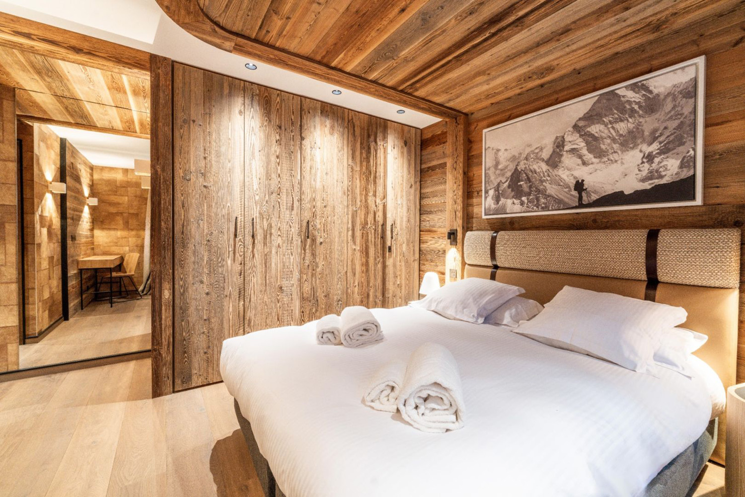 4 Bedroom Apartment in Meribel Les Allies 6