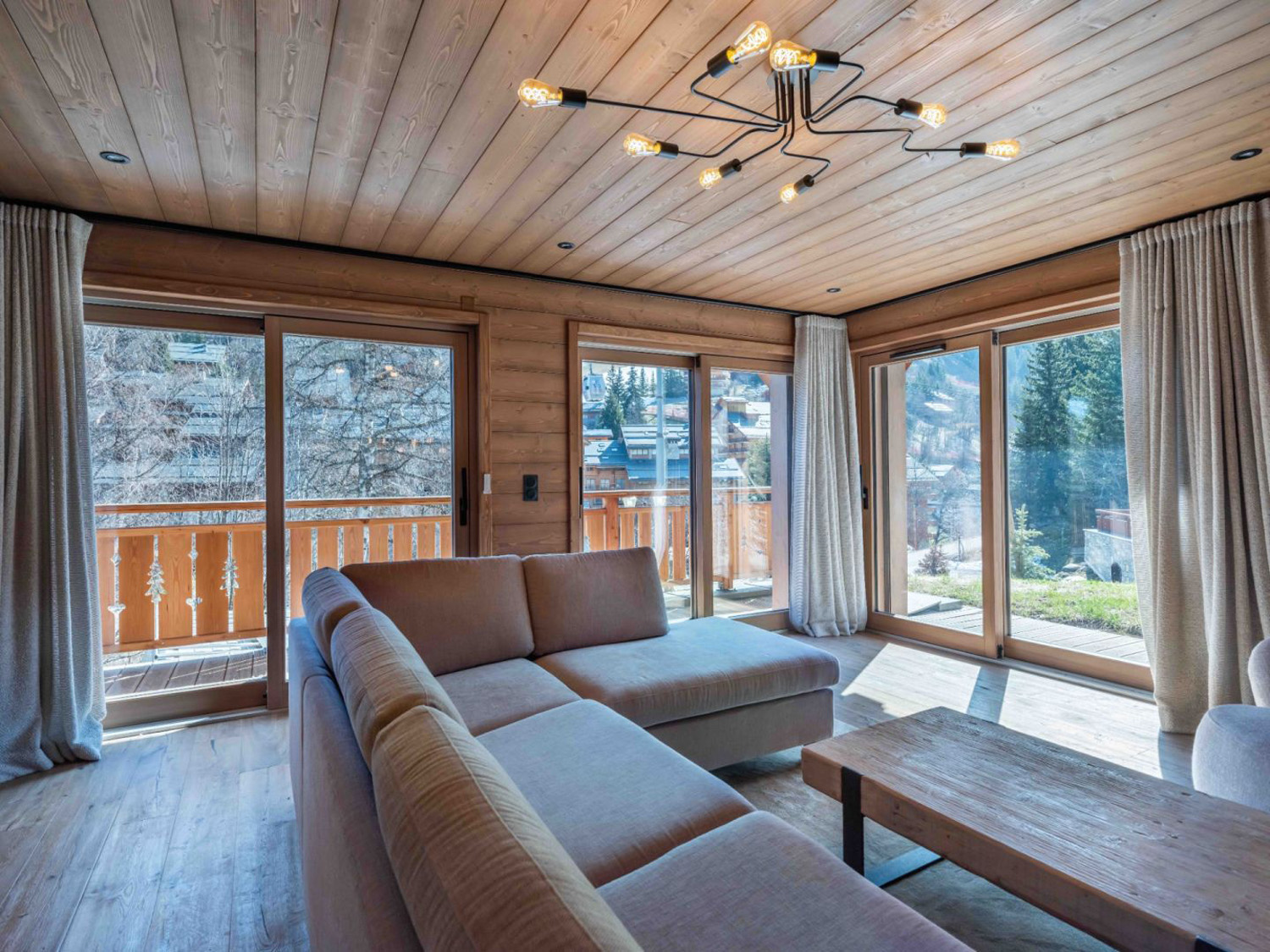 4 Bed Duplex near the resort Center 4