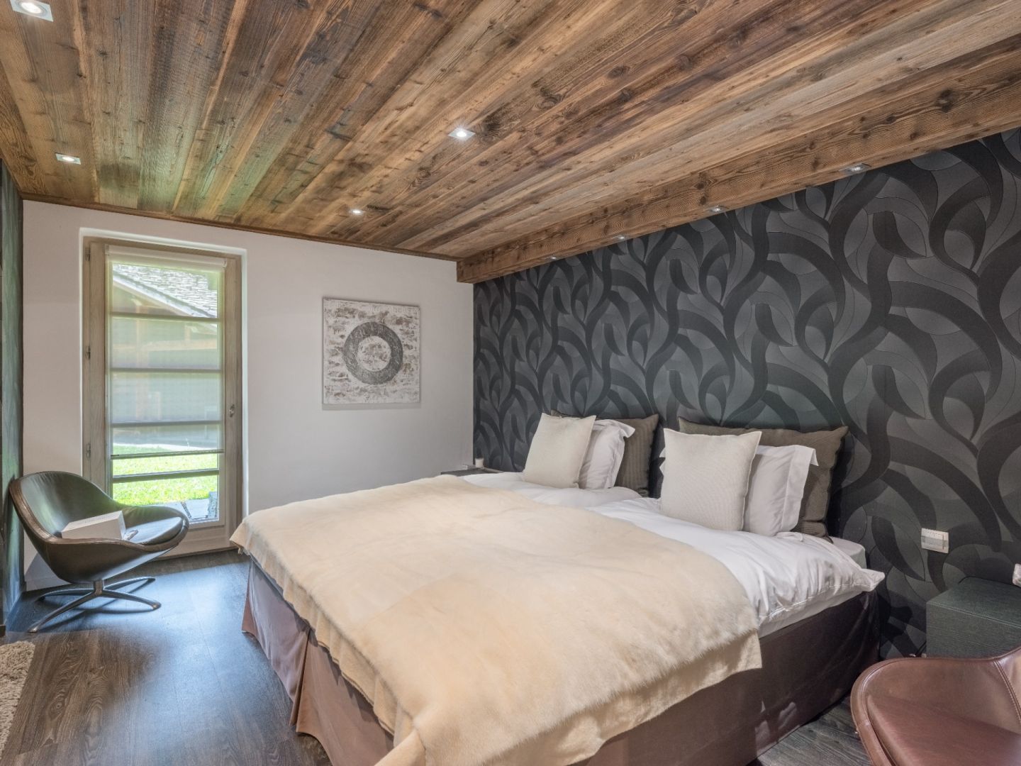 Private Estate in Demi-Quartier - Two Independent Chalets, Pool & Privacy Green Alpine Setting 4