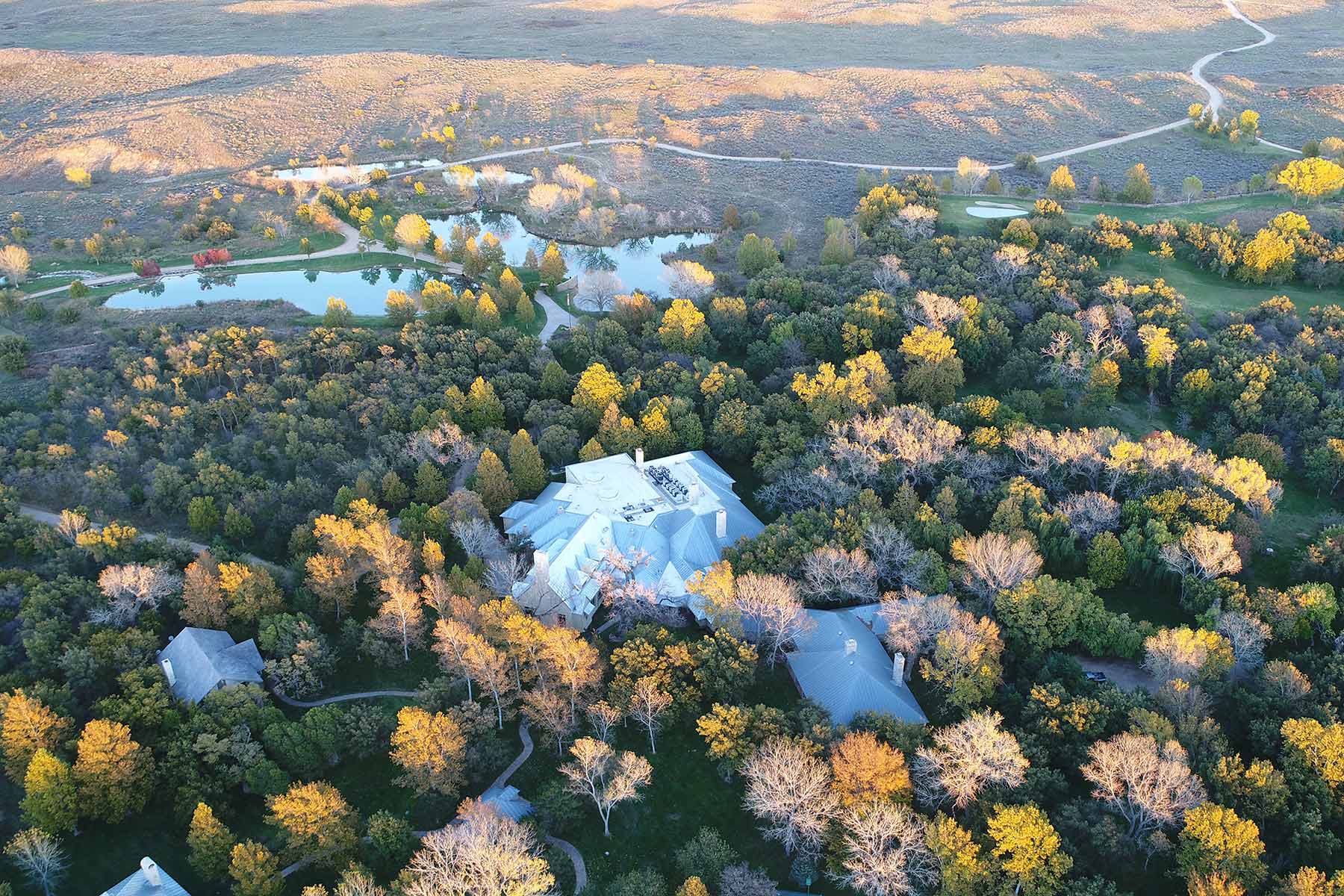 Mesa Vista Ranch Hall and Hall
