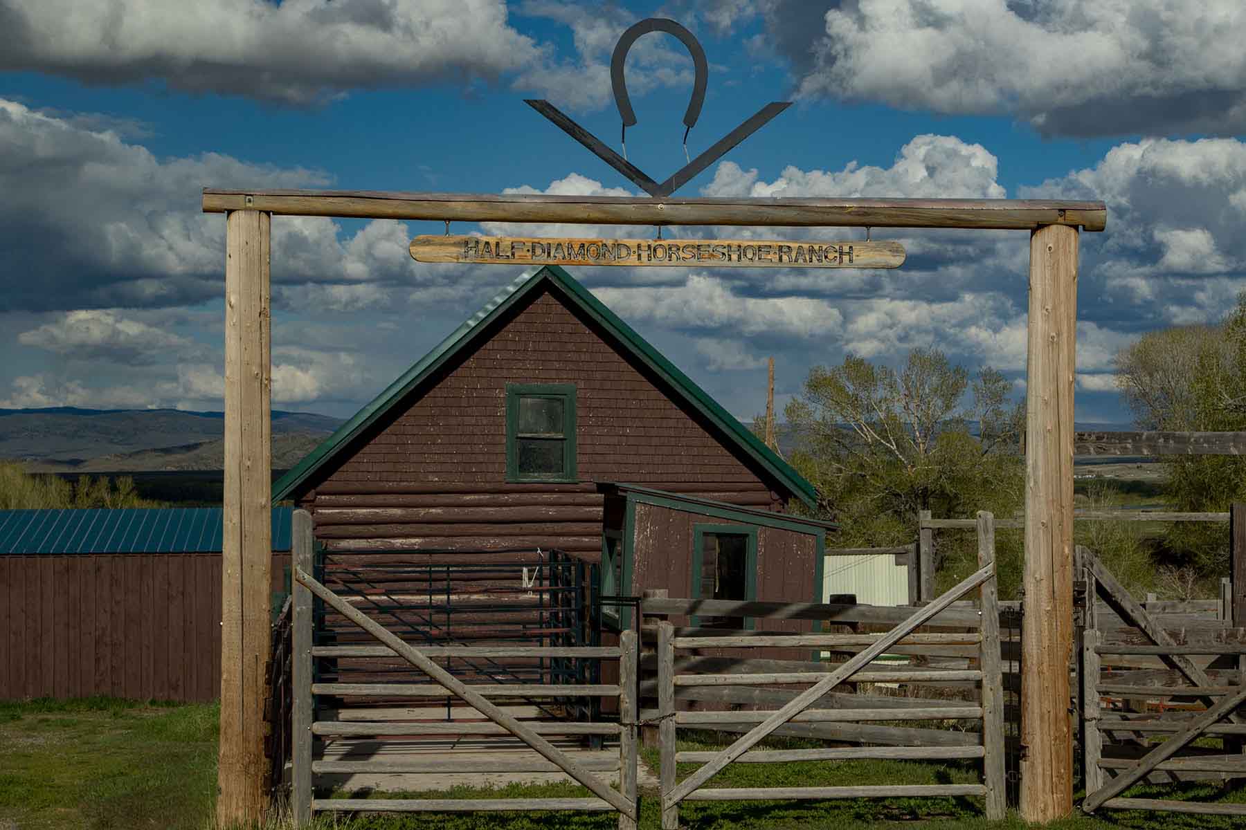 Half Diamond Horseshoe property picture 2 of 59