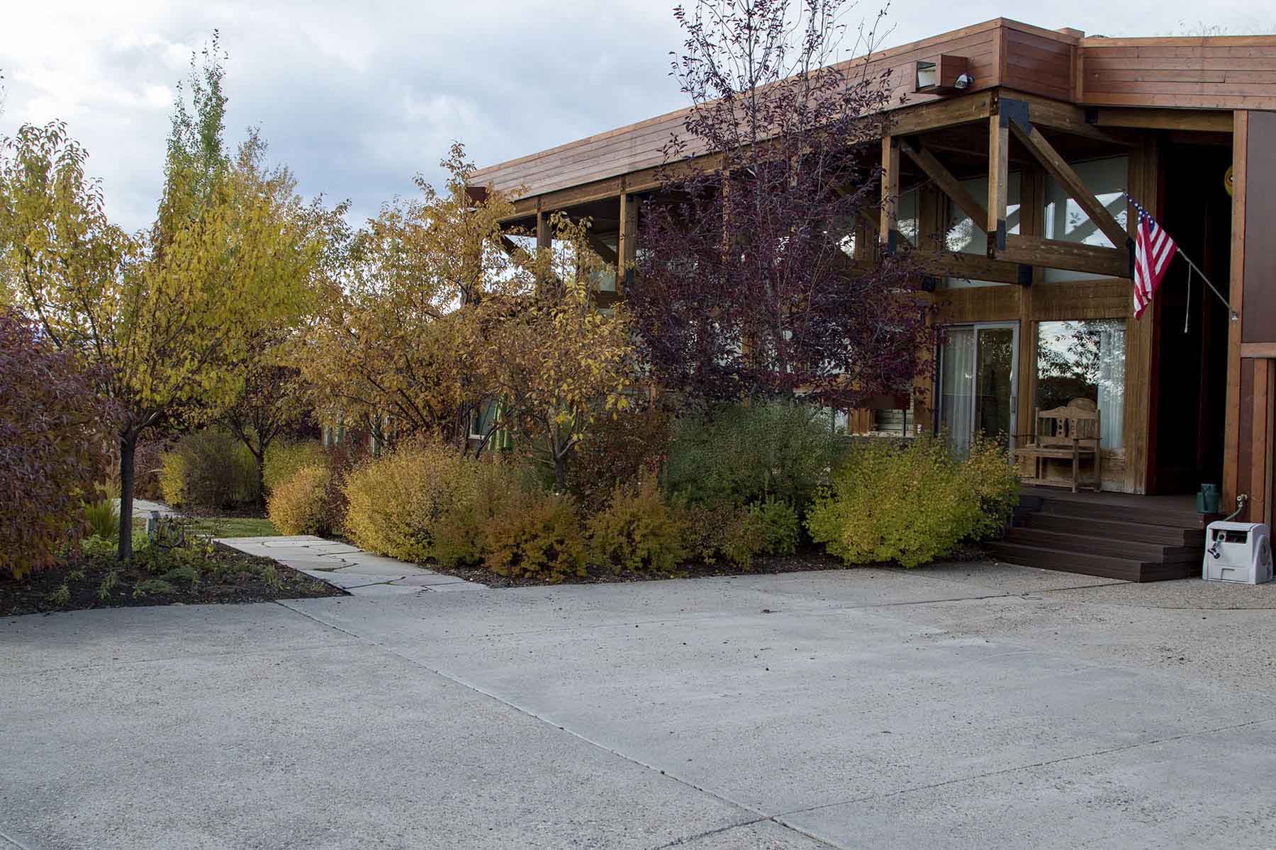 Half Diamond Horseshoe property picture 26 of 59