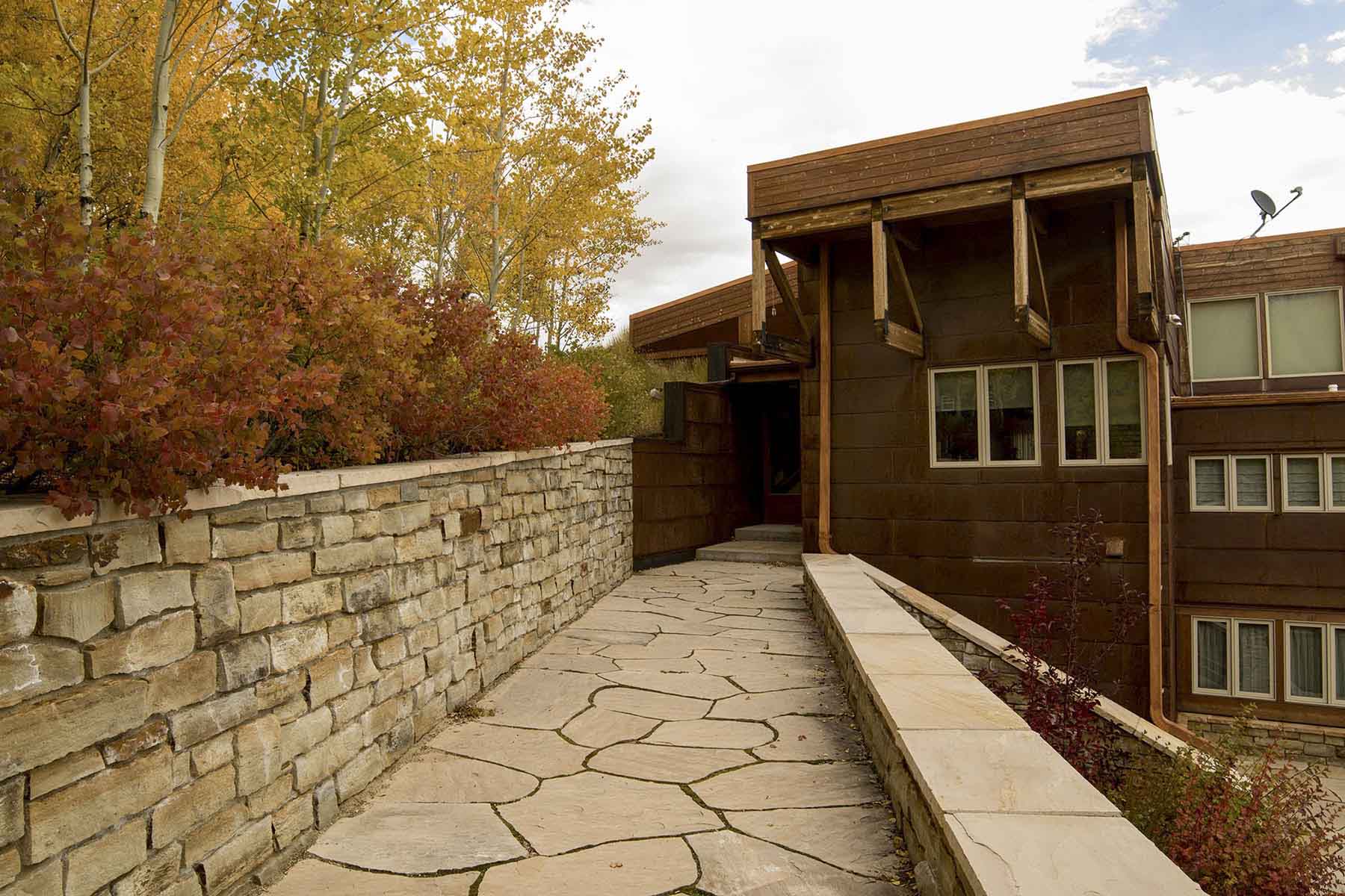 Half Diamond Horseshoe property picture 56 of 59