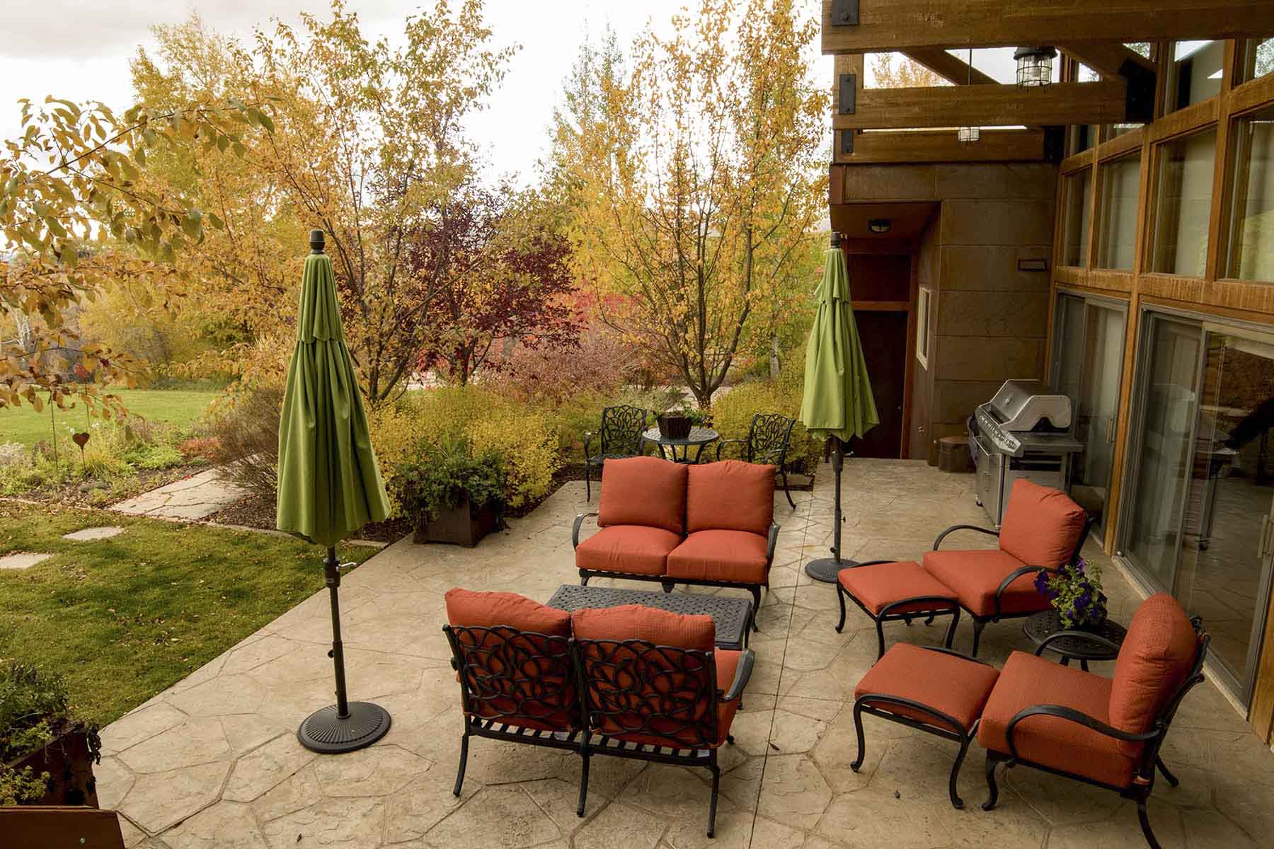 Half Diamond Horseshoe property picture 57 of 59