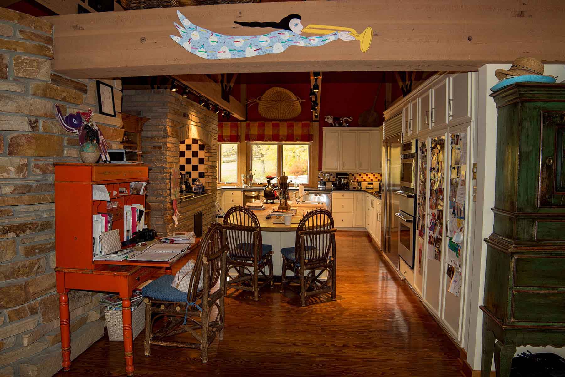 Half Diamond Horseshoe property picture 50 of 59