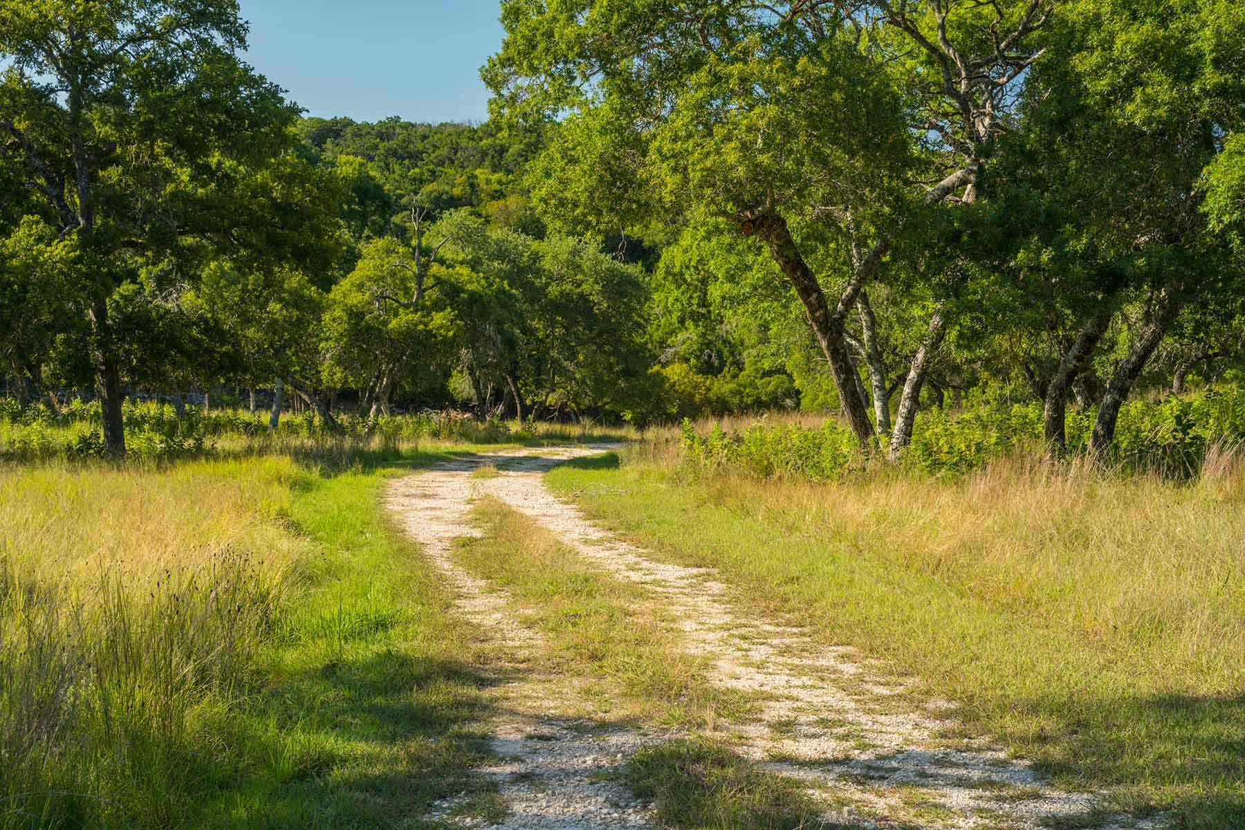 Austin Lakes Ranch property picture 7 of 16