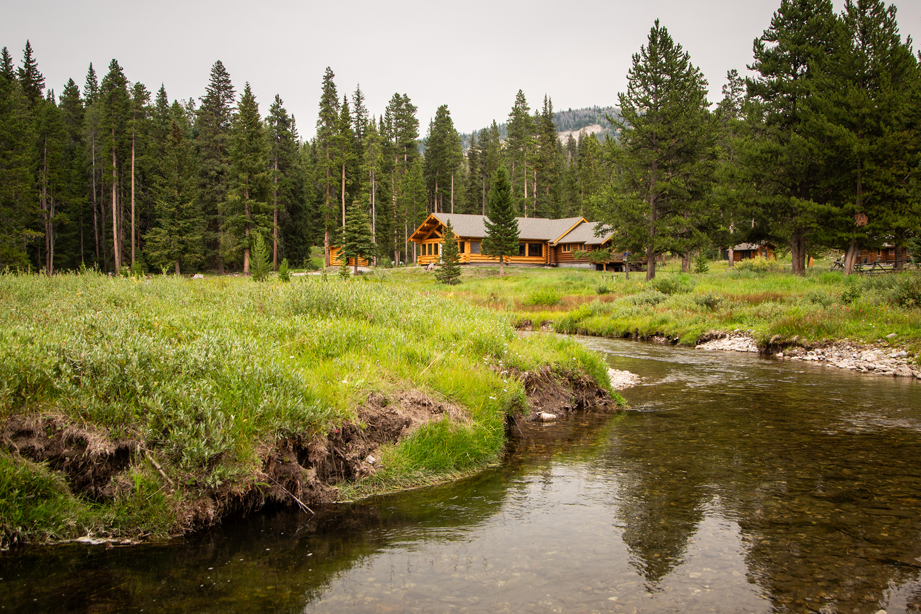 Trapper's Cabin property picture 4 of 83