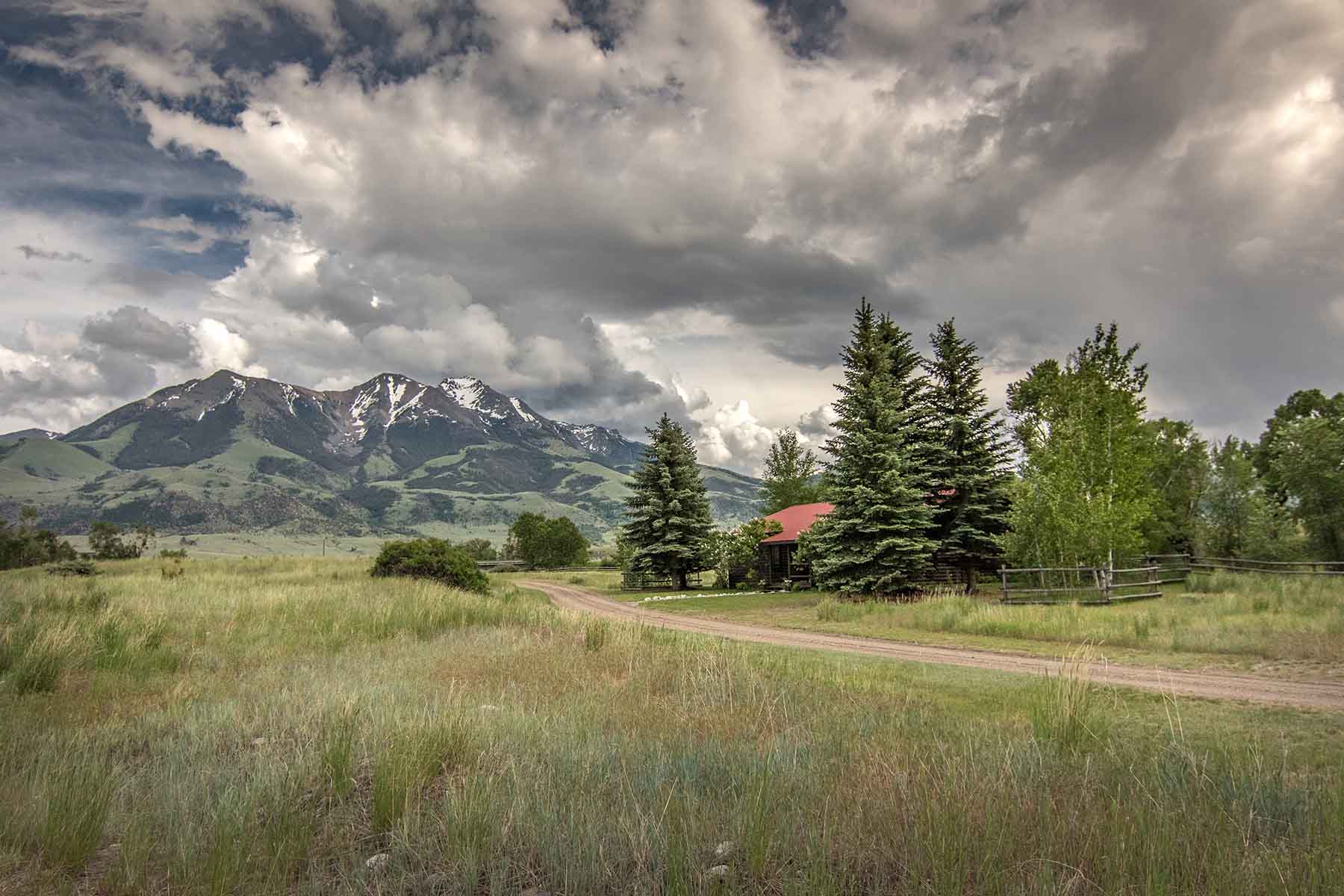 Riverhouse on the Yellowstone property picture 55 of 76