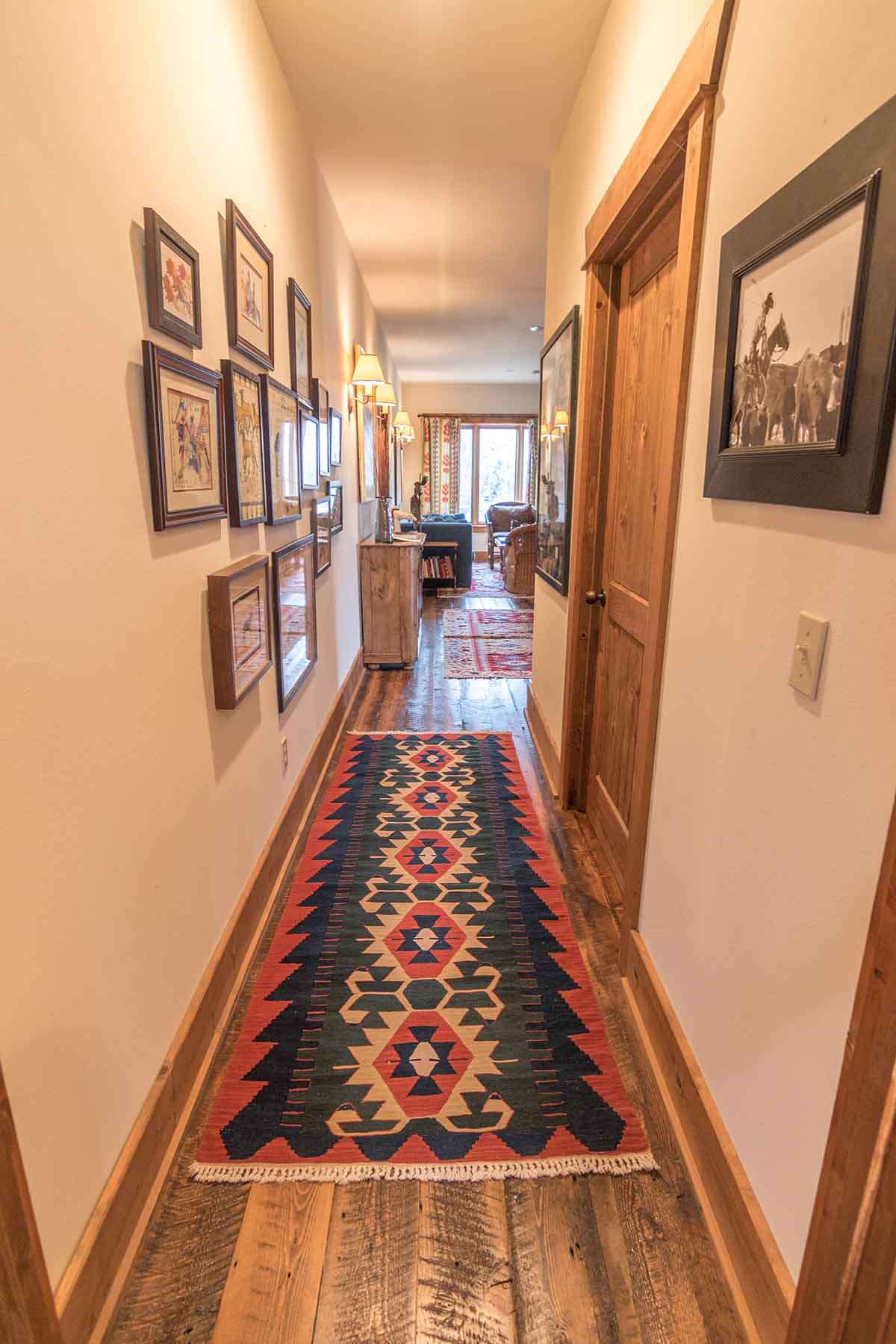 Riverhouse on the Yellowstone property picture 28 of 76