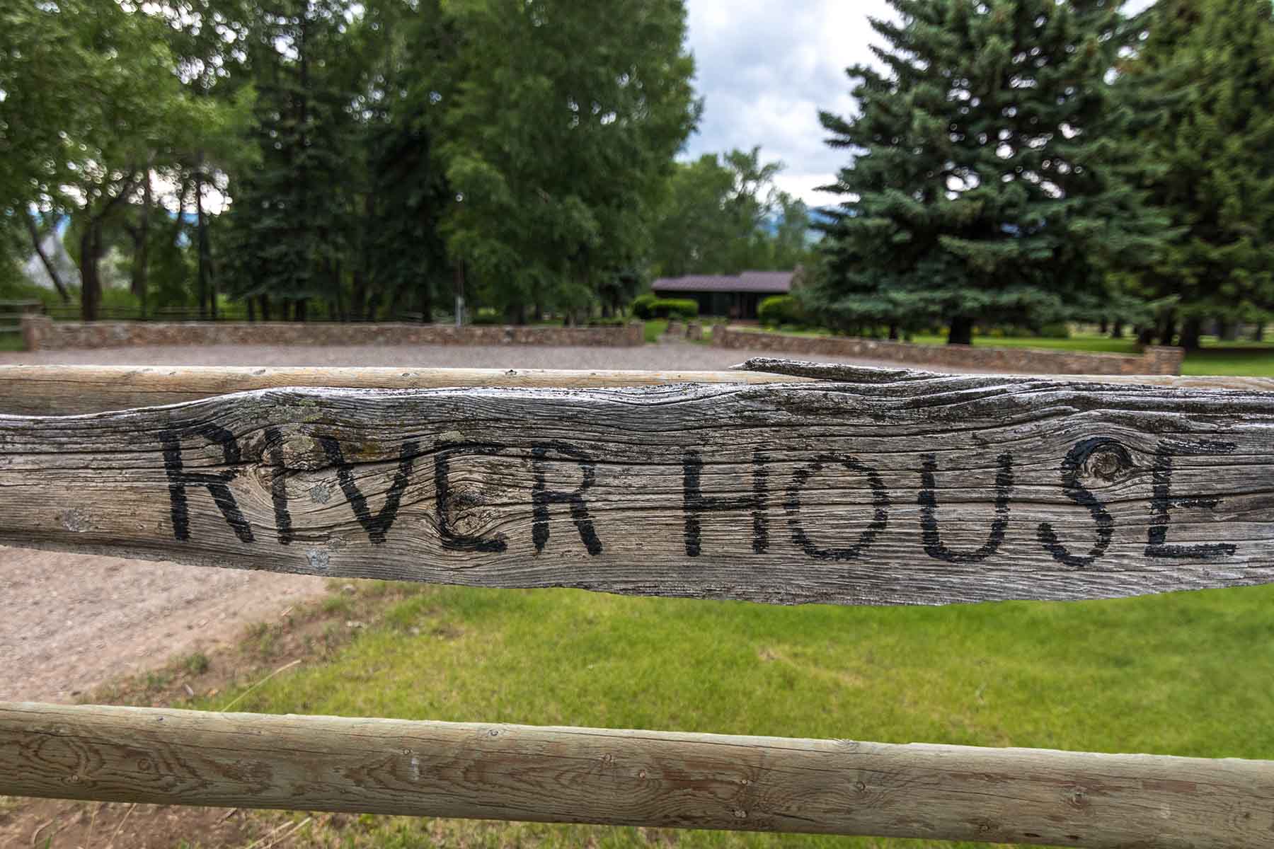 Riverhouse on the Yellowstone property picture 53 of 76