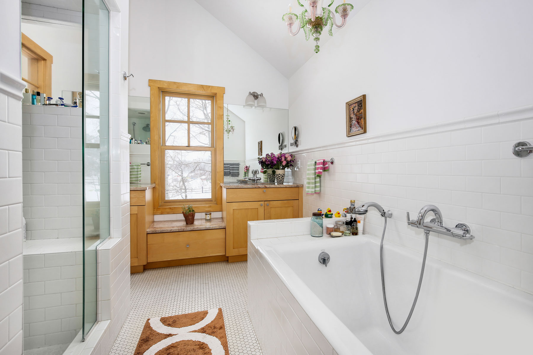 L Quarter Circle property picture 129 of 137