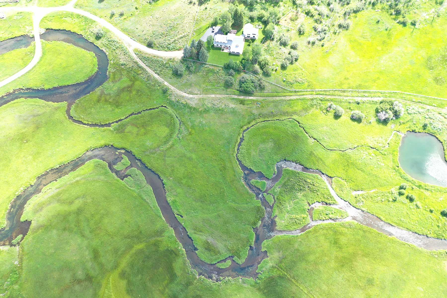 L Quarter Circle property picture 4 of 137