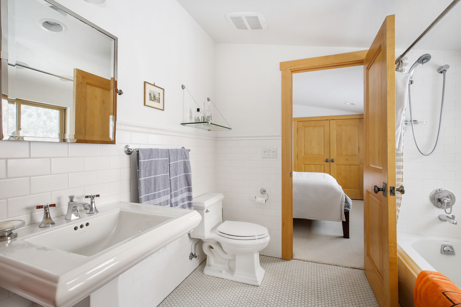 L Quarter Circle property picture 133 of 137