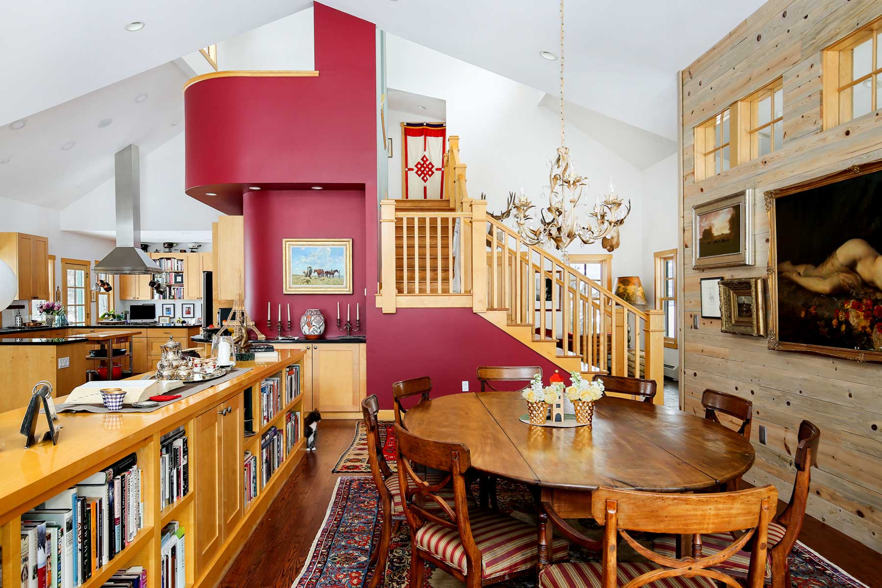 L Quarter Circle property picture 106 of 137