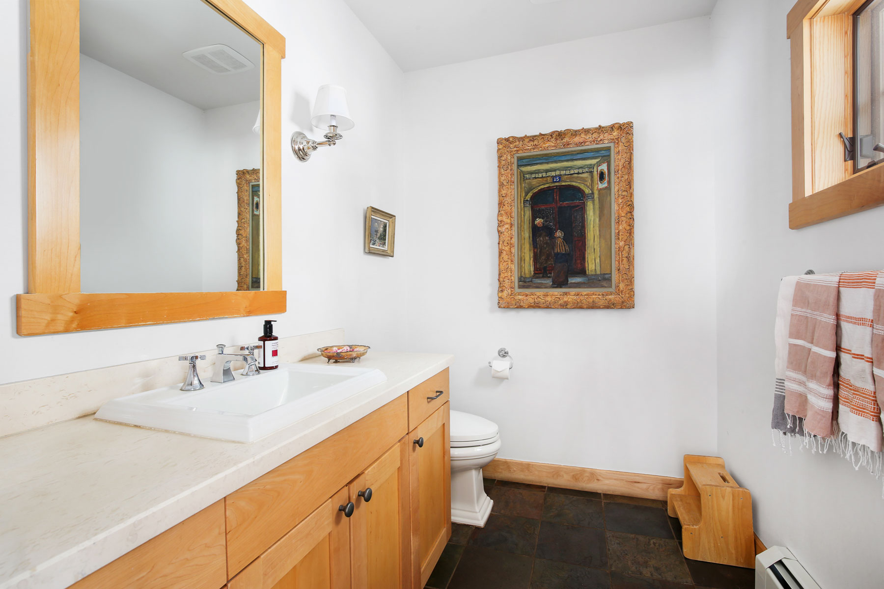 L Quarter Circle property picture 87 of 137