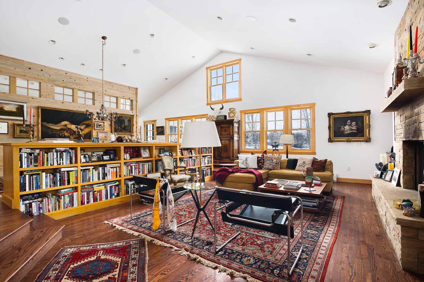 L Quarter Circle property picture 81 of 137