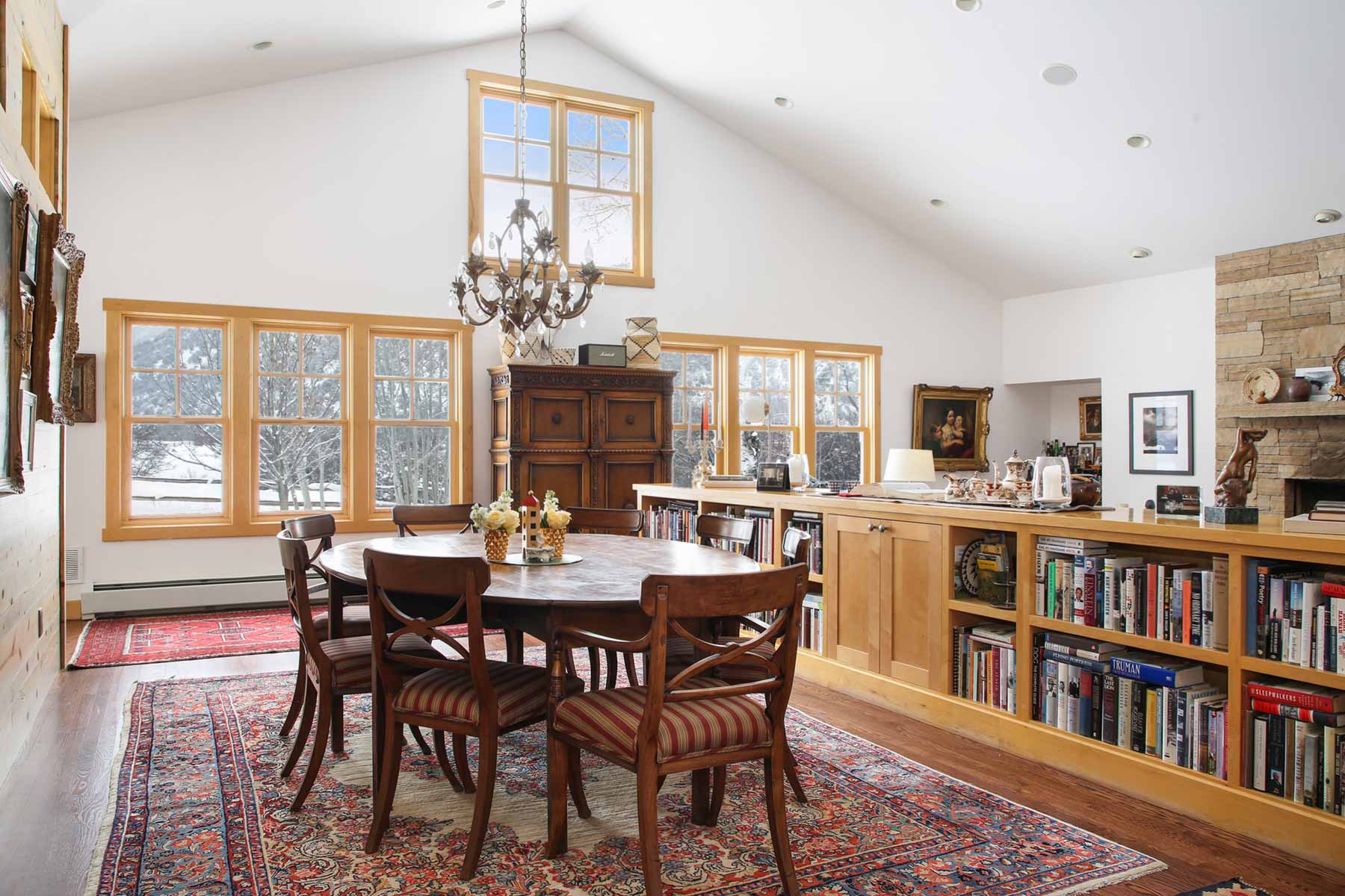 L Quarter Circle property picture 103 of 137