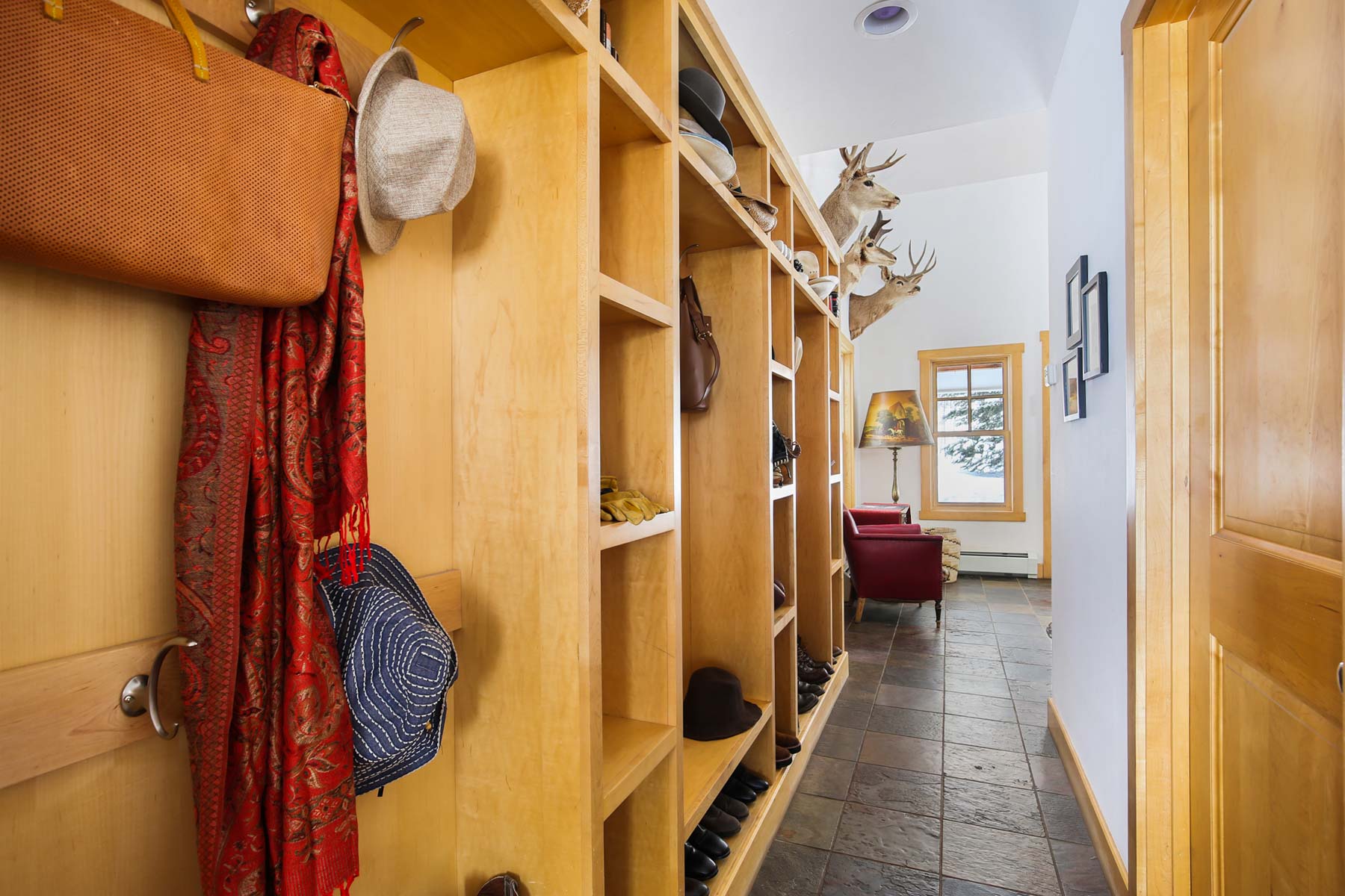 L Quarter Circle property picture 84 of 137