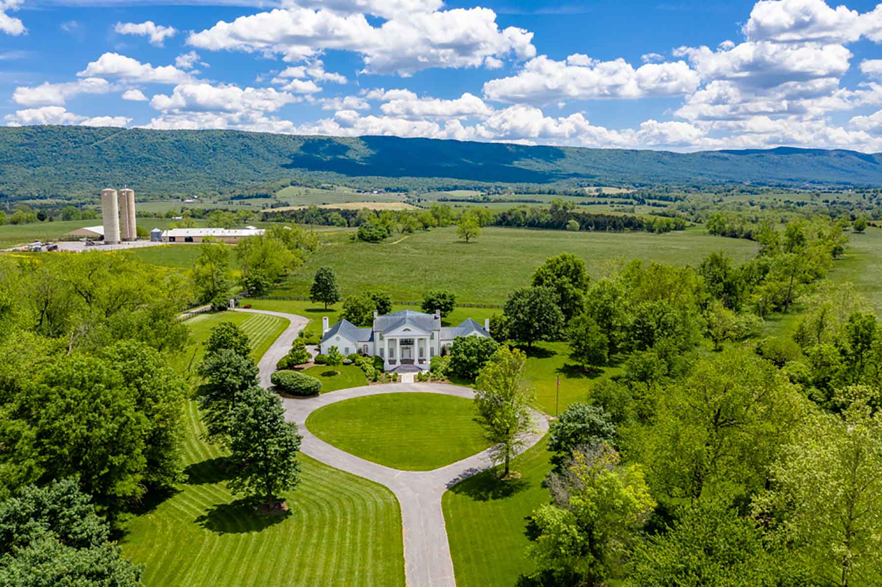 Woodside Farms Past Auction Virginia Hall and Hall