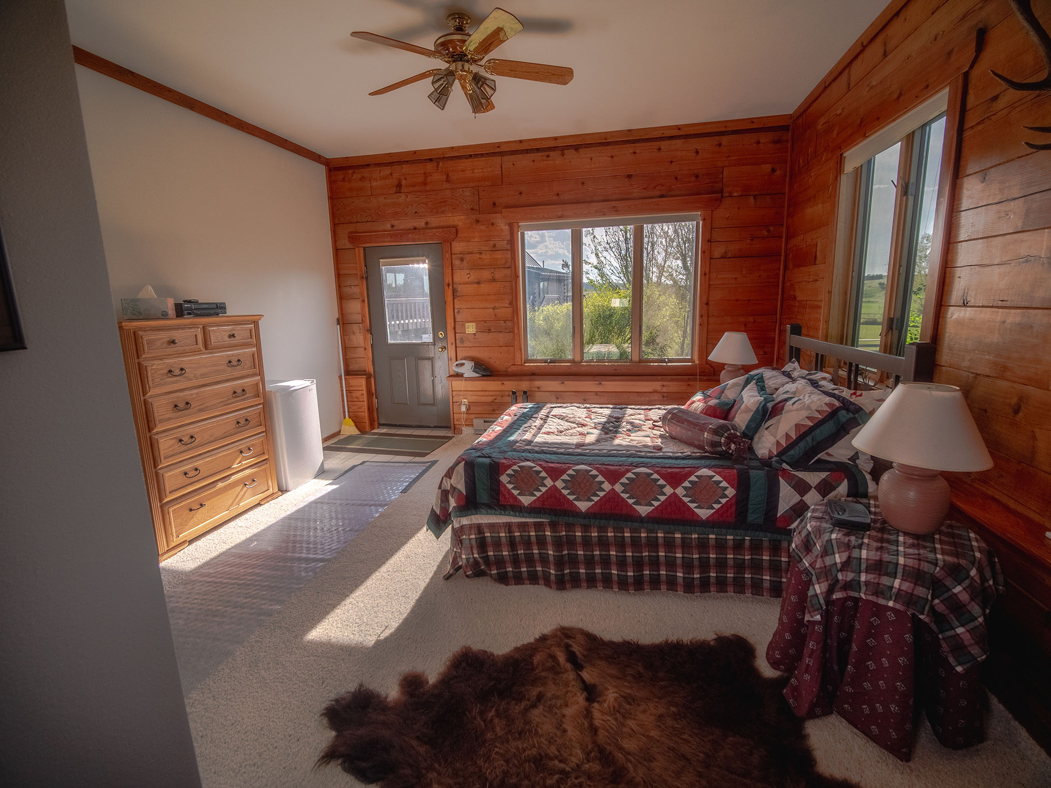 Musselshell River Breaks Ranch Hall and Hall