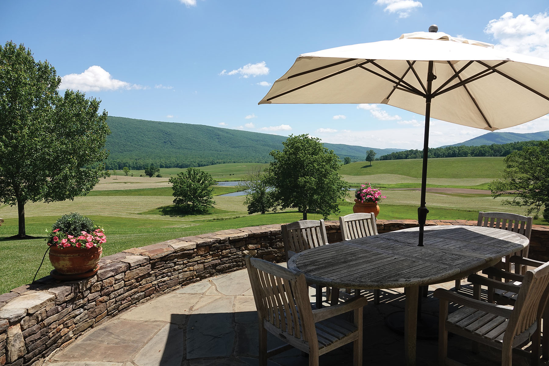 Cloverdale Farm Sold Virginia Hall and Hall