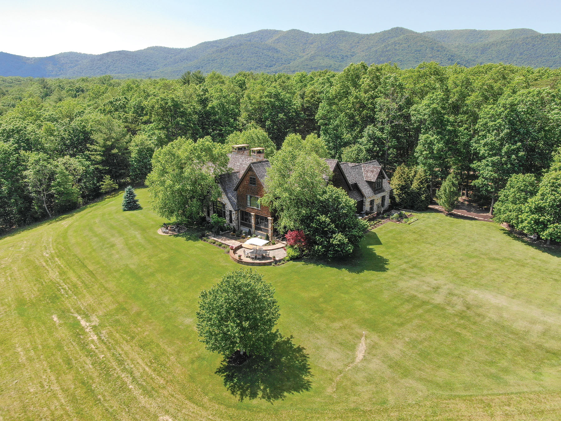 Cloverdale Farm Sold Virginia Hall and Hall