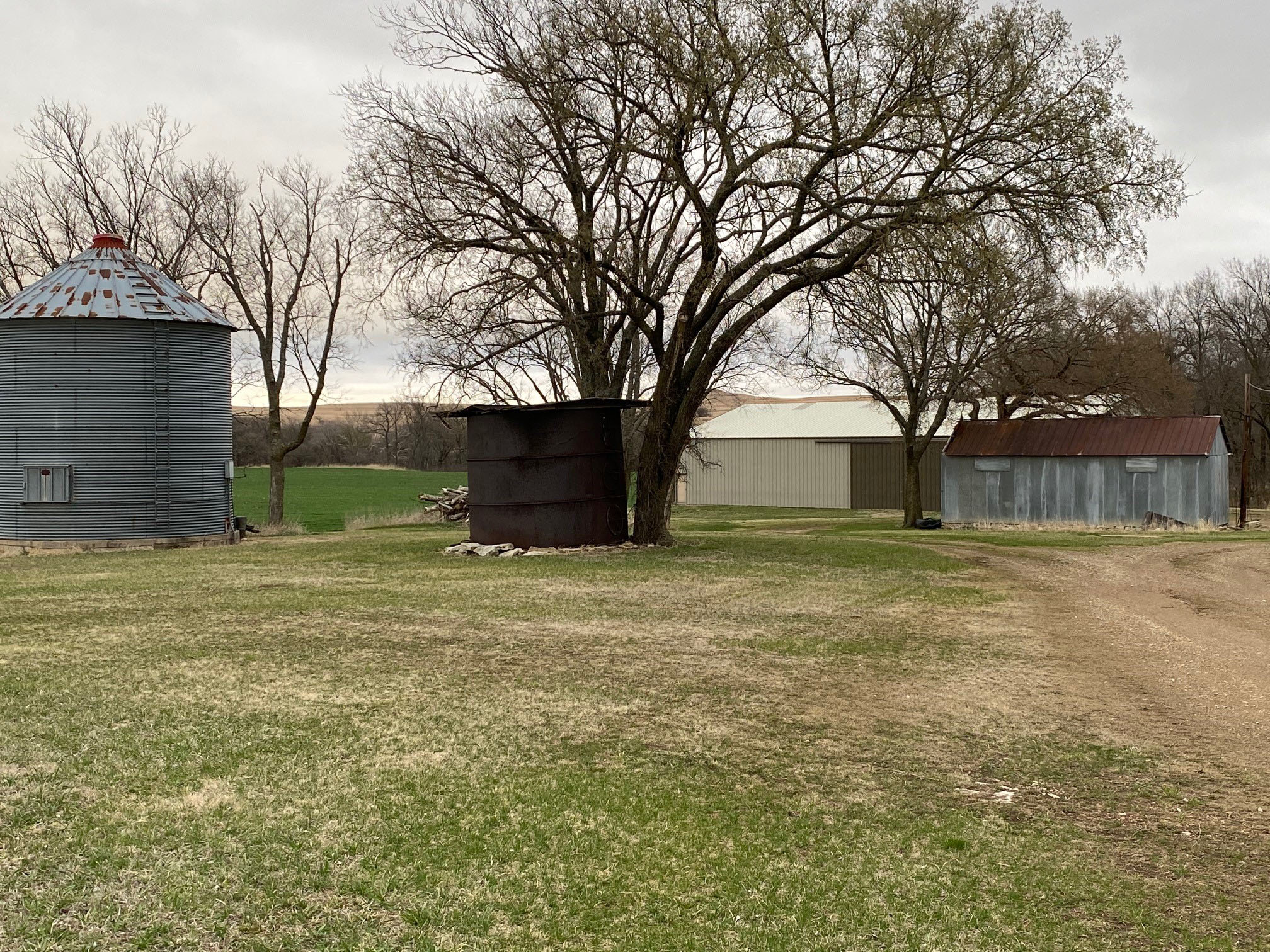 Cowan Farm & Ranch Past Auction Kansas Hall and Hall