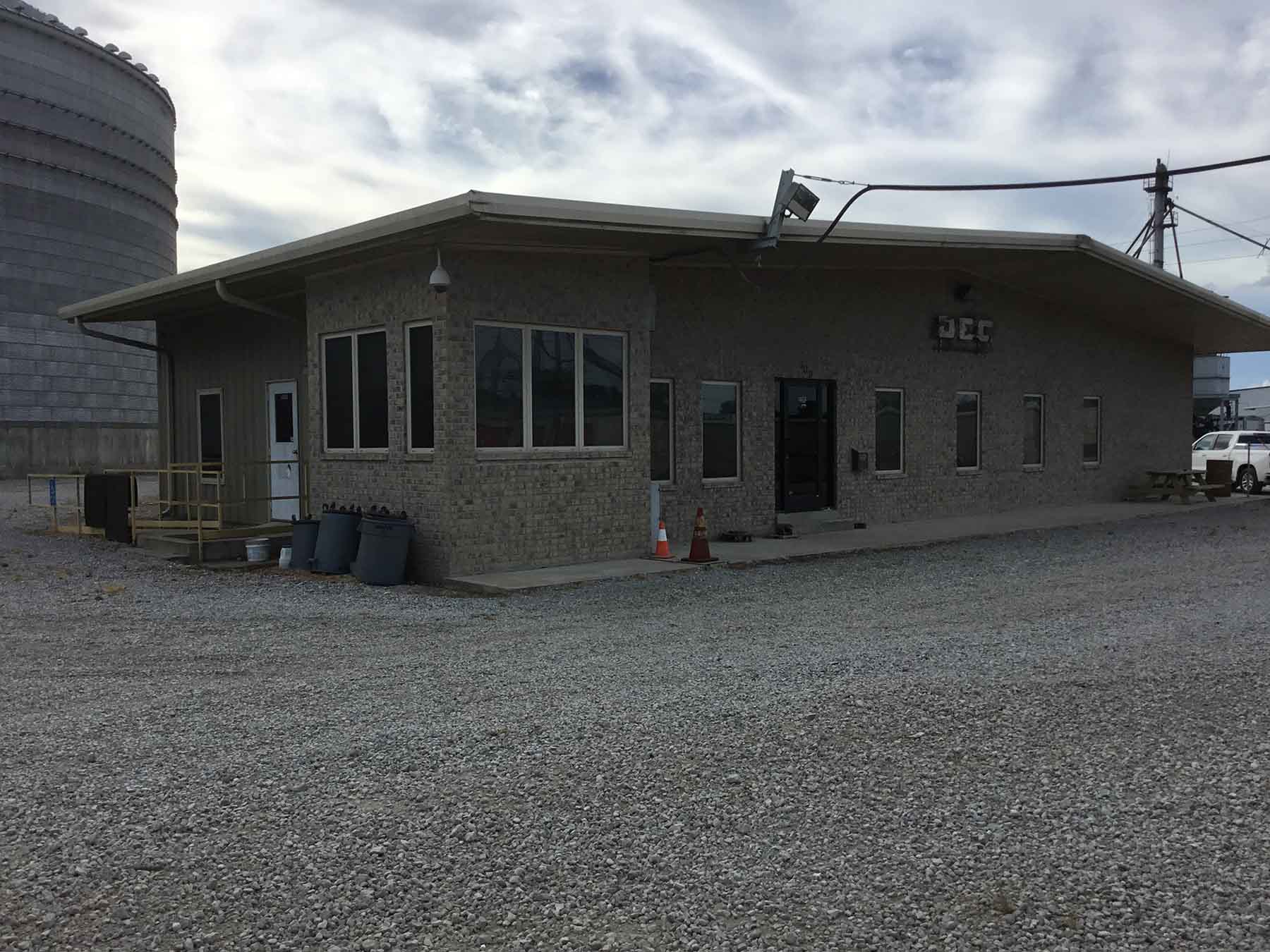 Dyersburg Elevator Co property picture 6 of 42