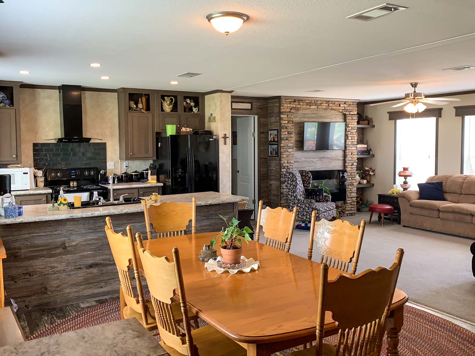 Collegeport Farms property picture 13 of 29