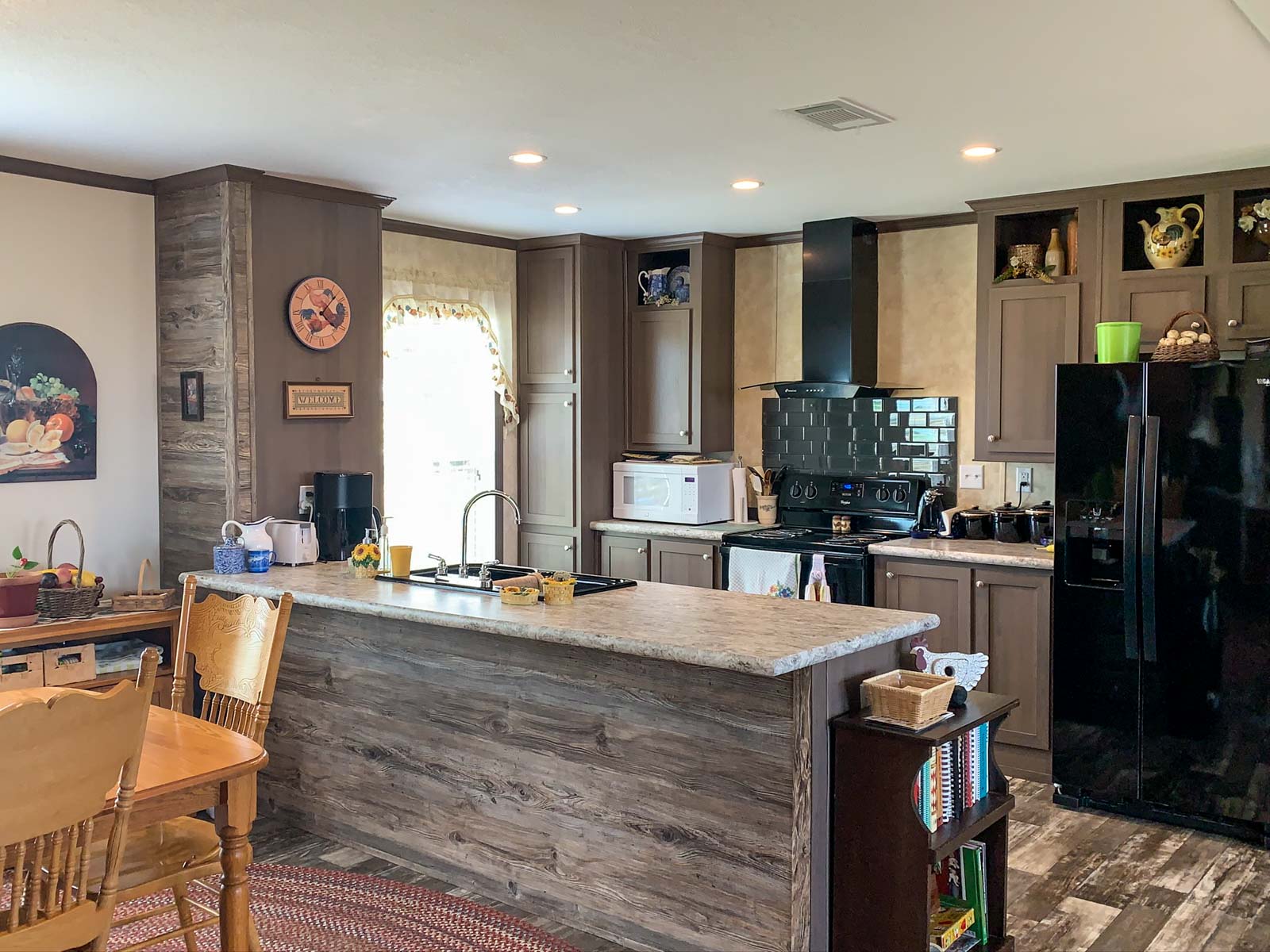 Collegeport Farms property picture 12 of 29