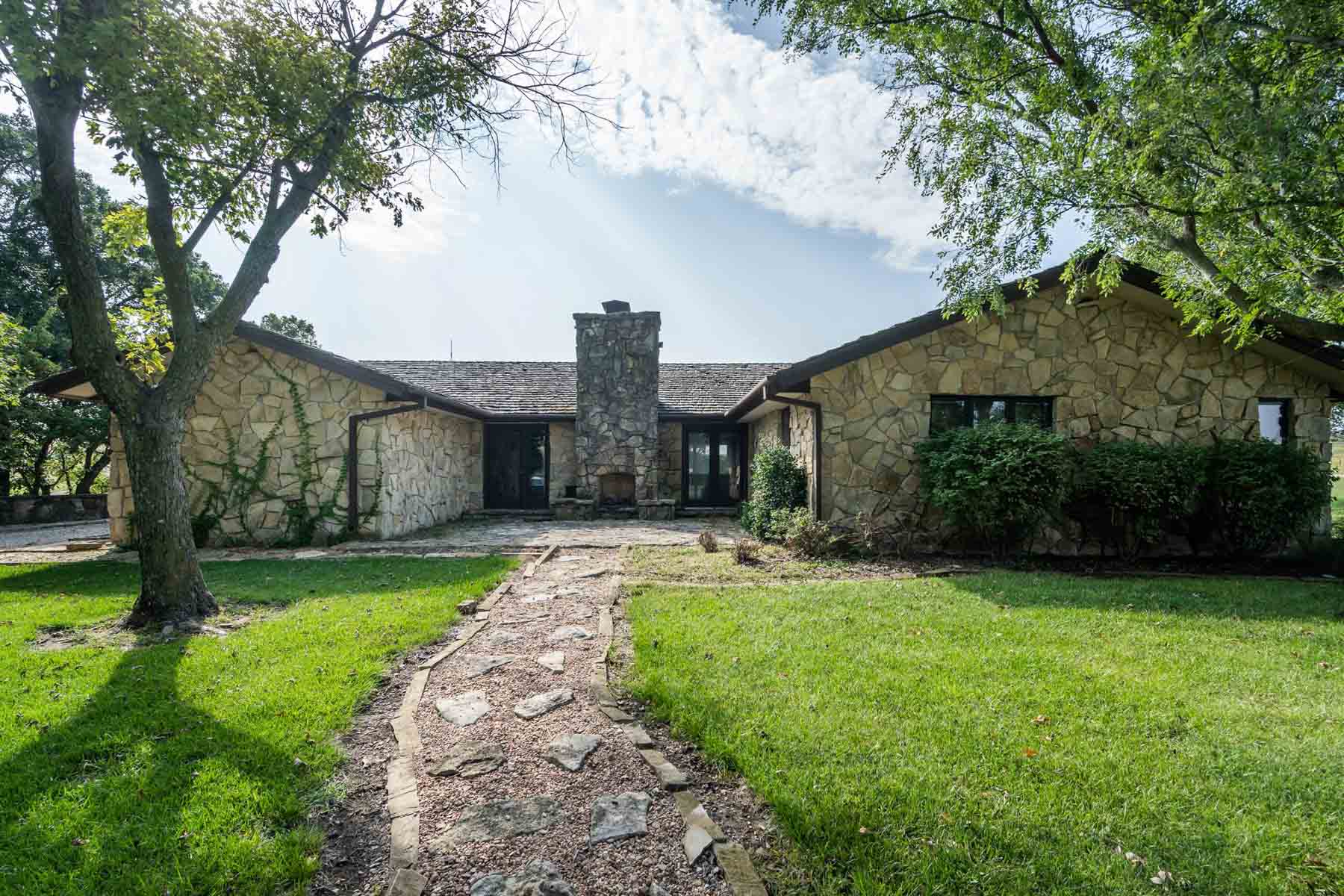 Spring Creek Ranch Hall and Hall