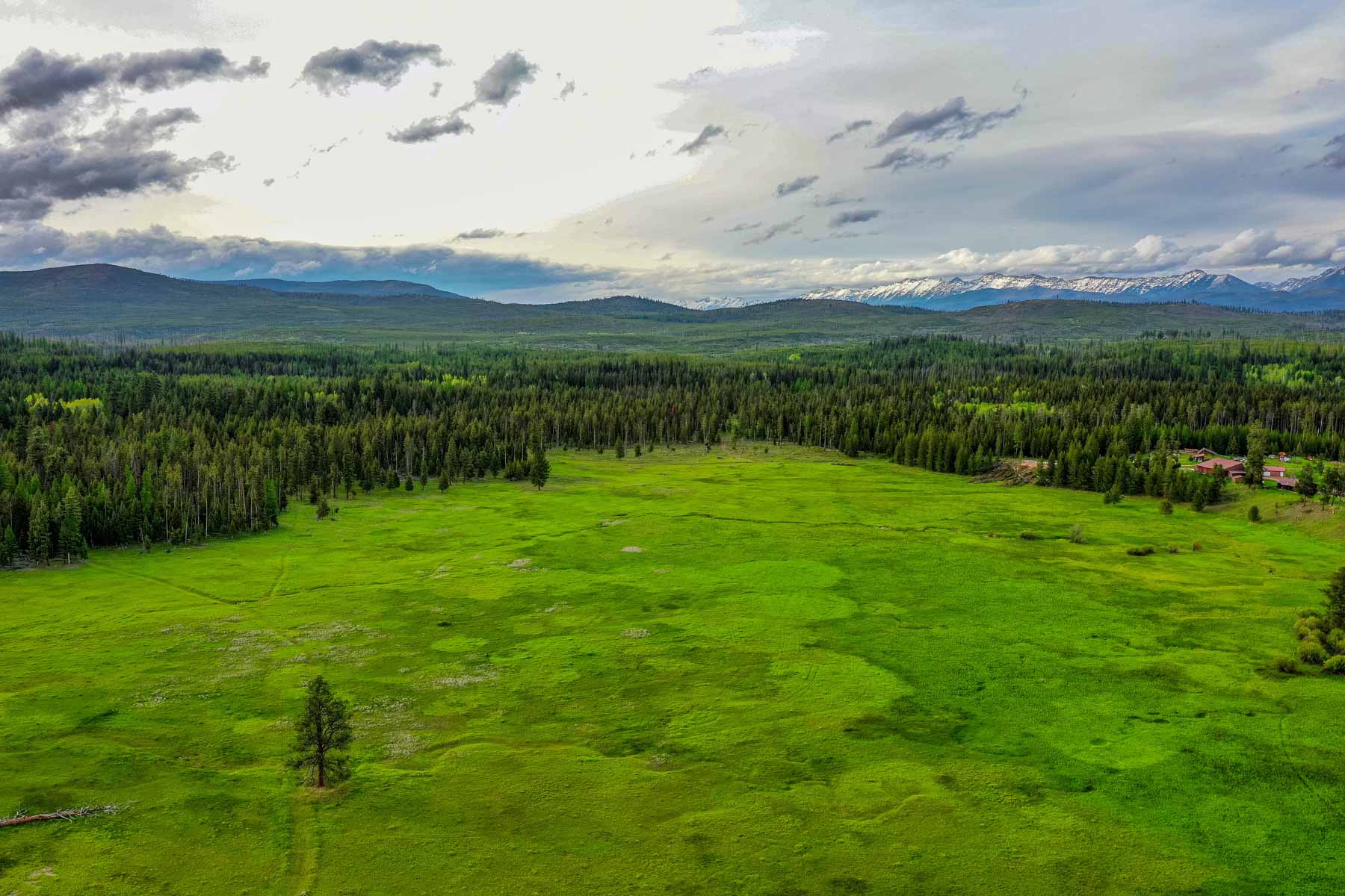 Grey Wolf Guest Ranch property picture 2 of 80