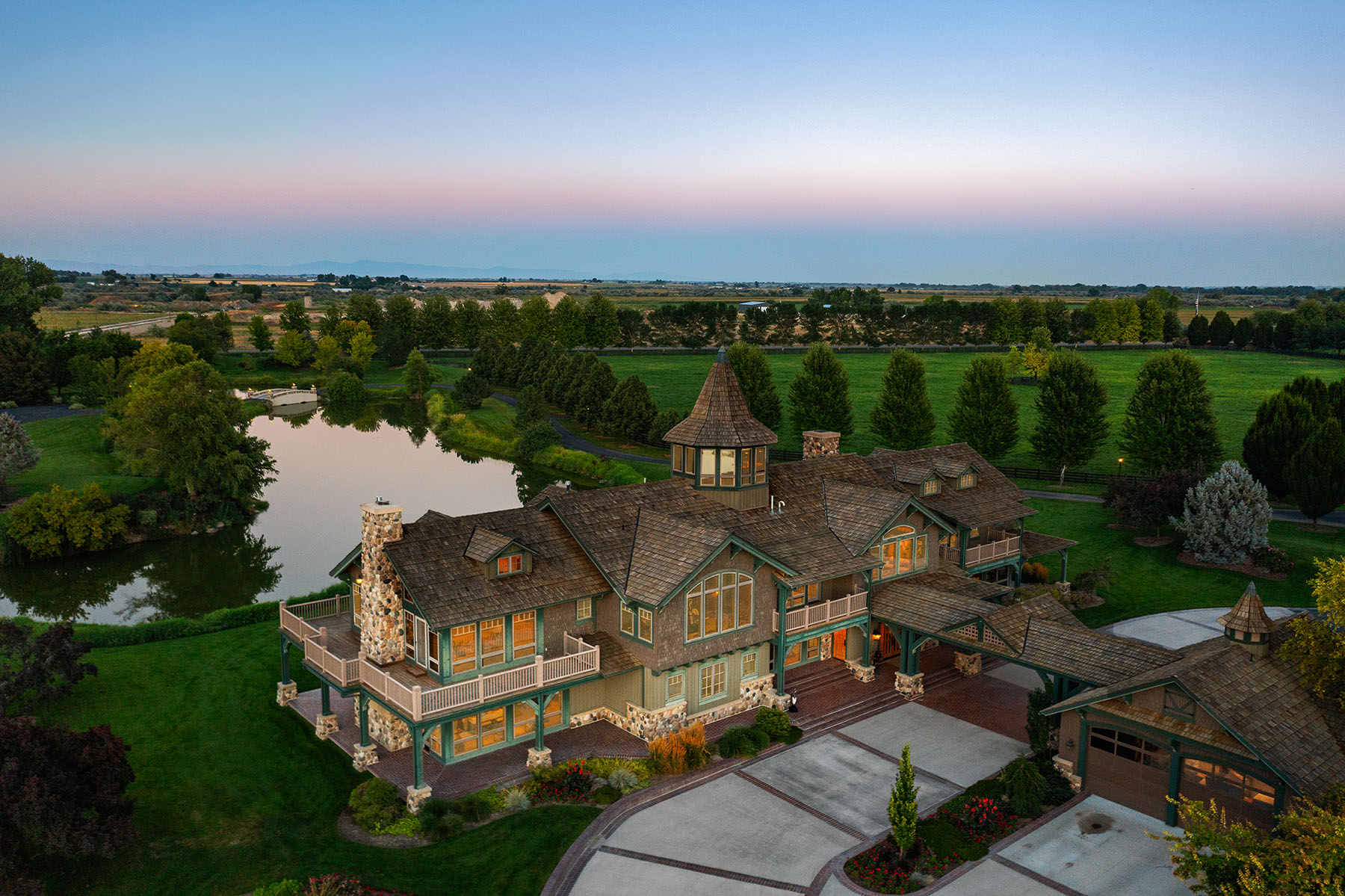 Parma Lodge and Stables - For Sale - Idaho - Hall and Hall