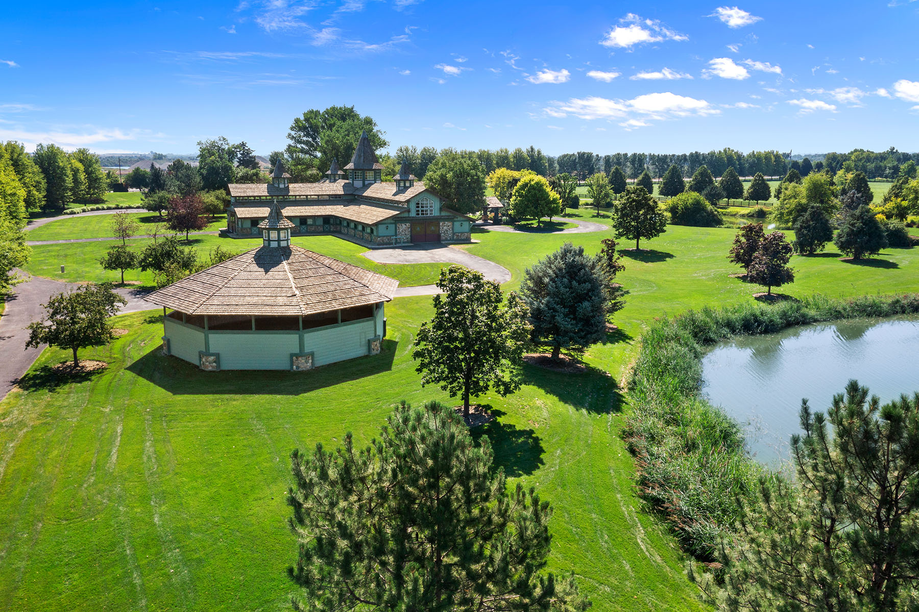 Parma Lodge and Stables - For Sale - Idaho - Hall and Hall