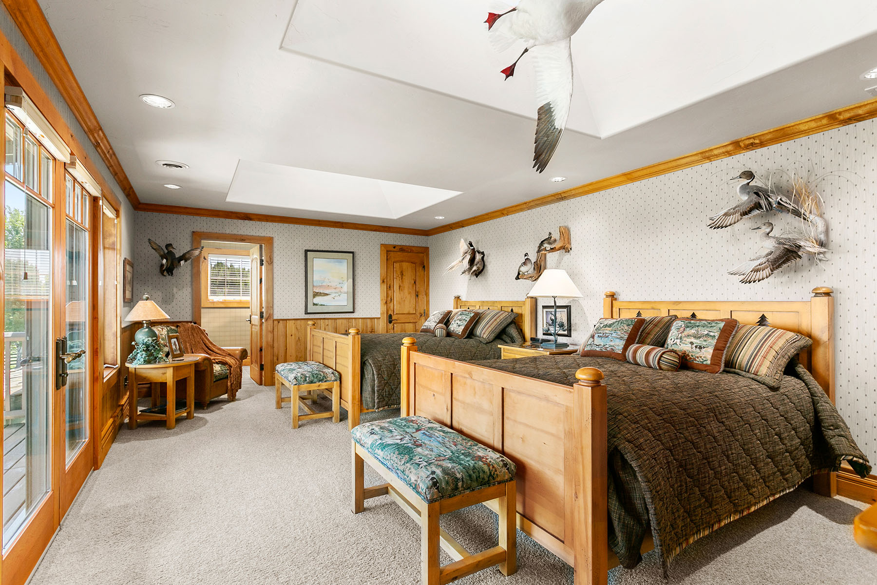 Parma Lodge and Stables - For Sale - Idaho - Hall and Hall