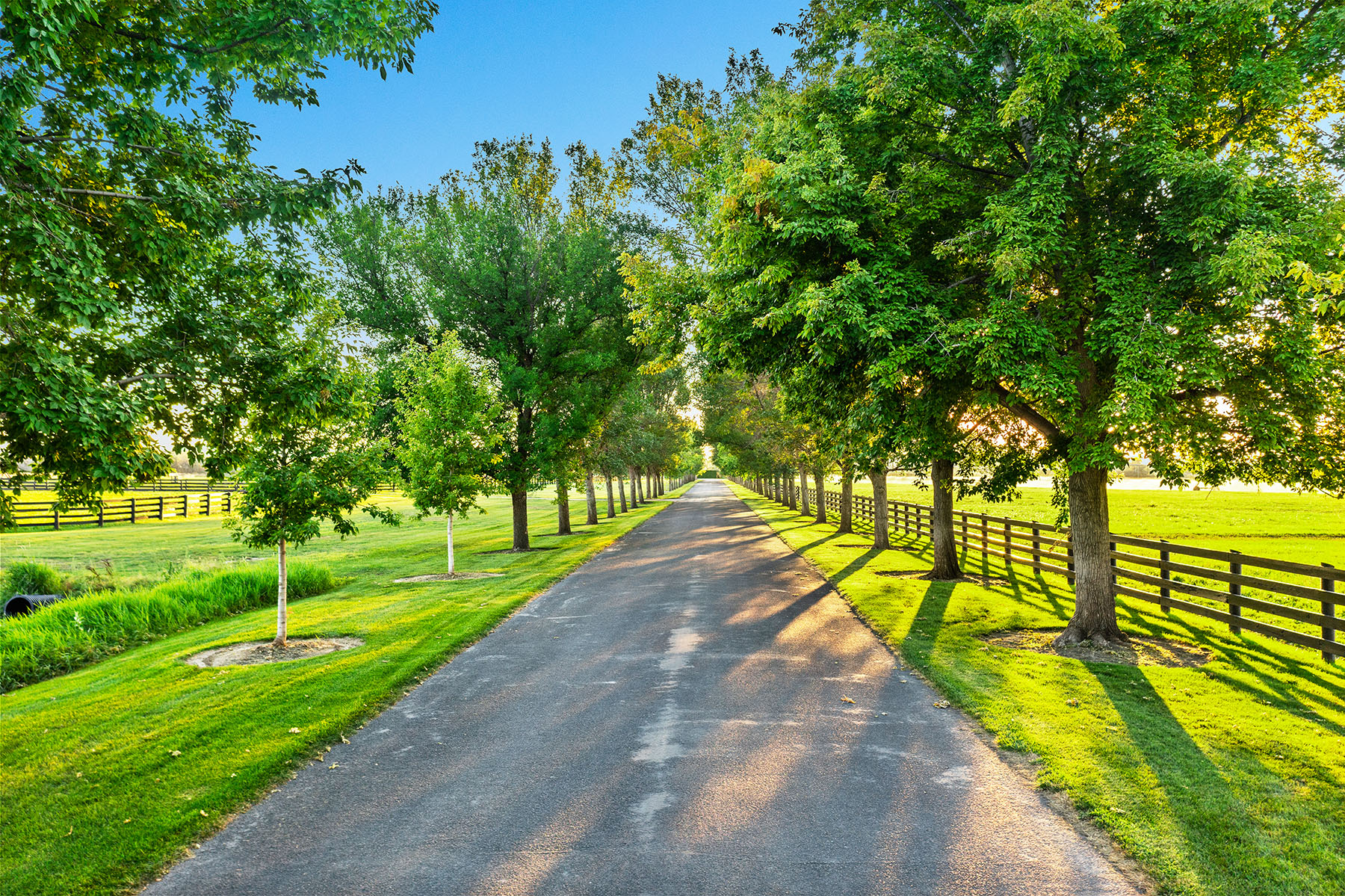 Parma Lodge and Stables - For Sale - Idaho - Hall and Hall
