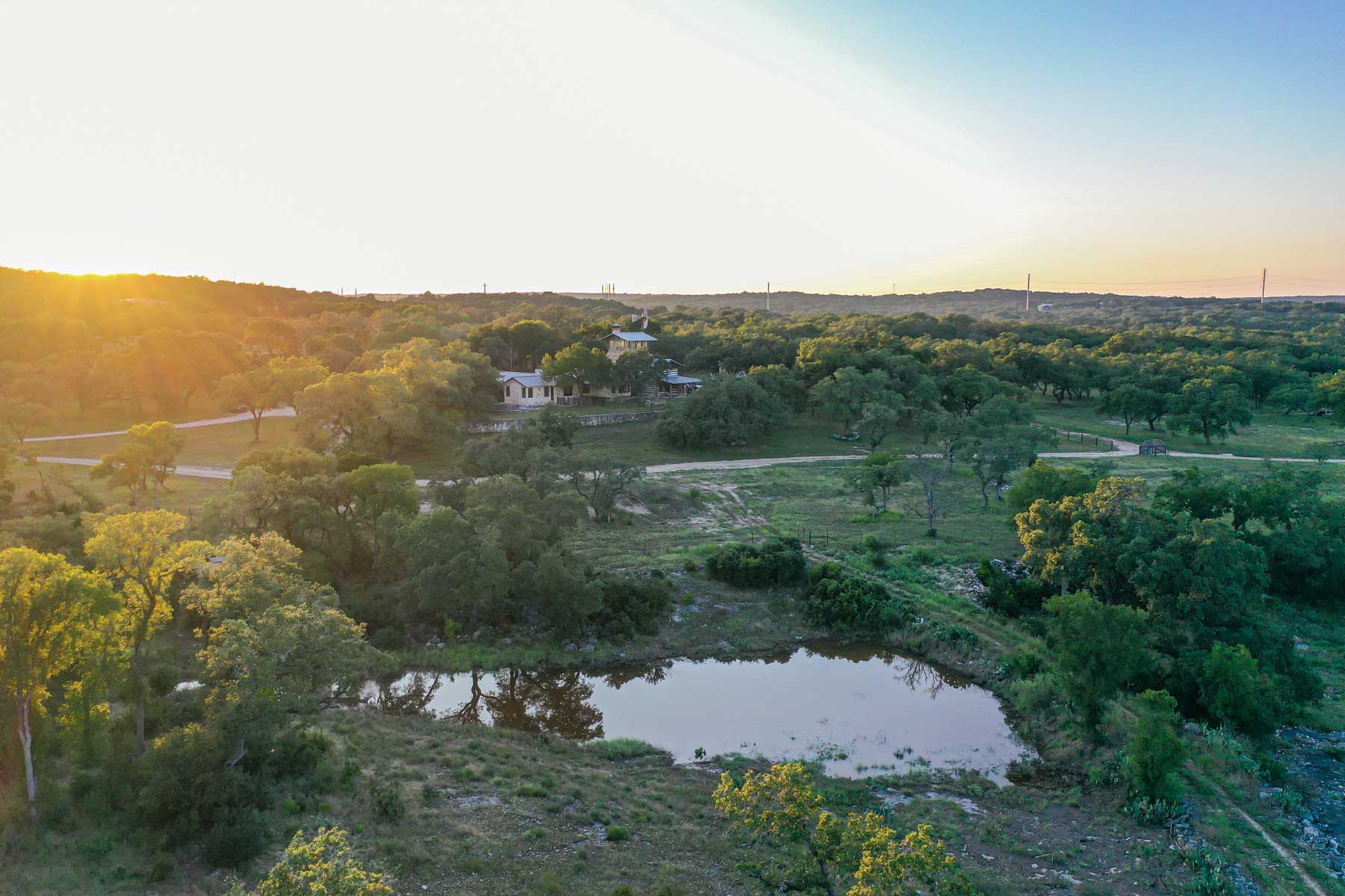 Circle S Estate property picture 3 of 79