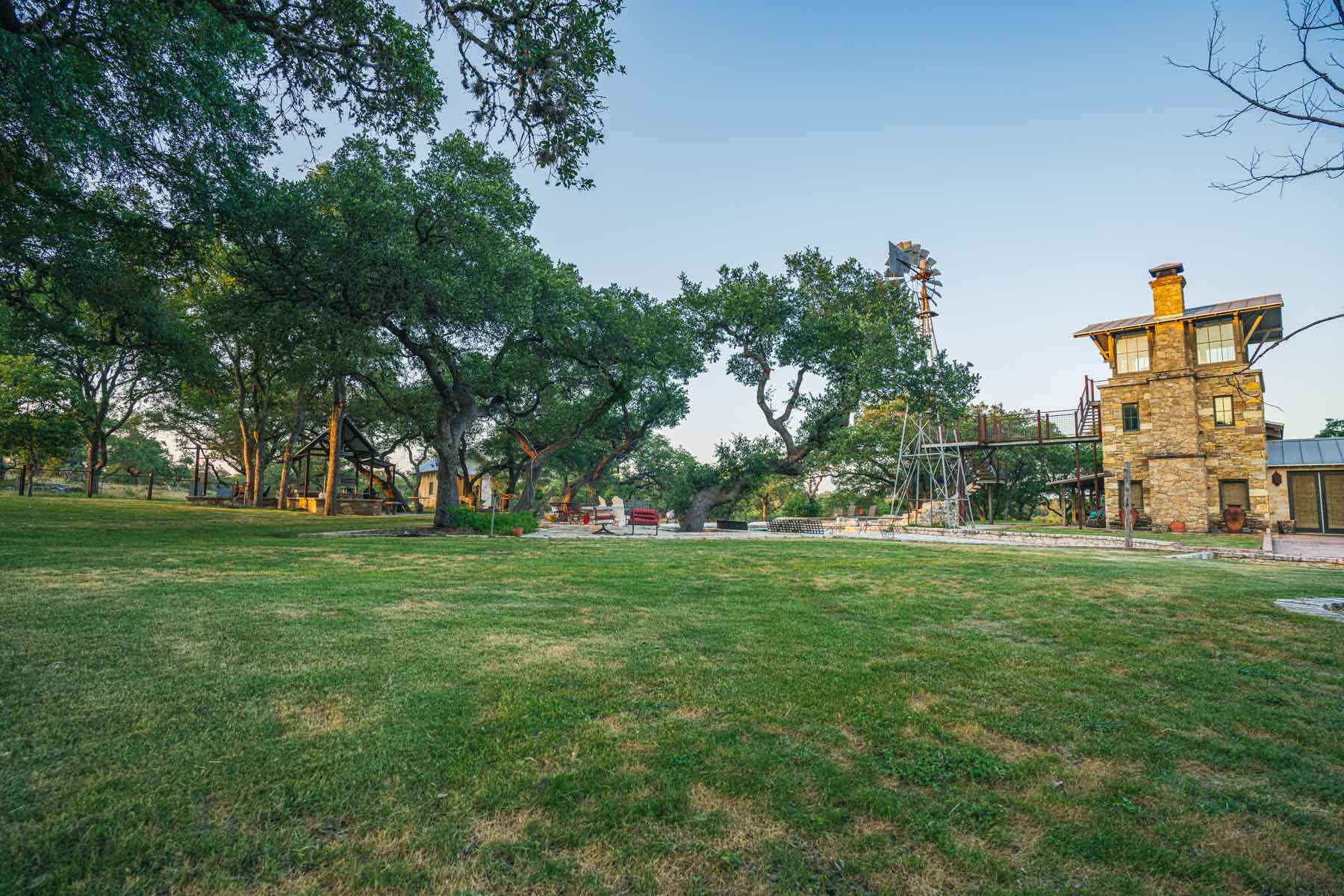 Circle S Estate property picture 26 of 79