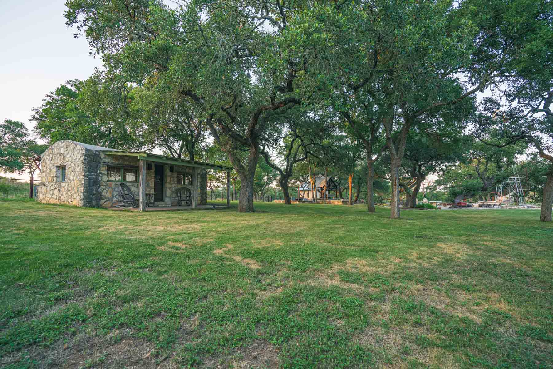 Circle S Estate property picture 28 of 79